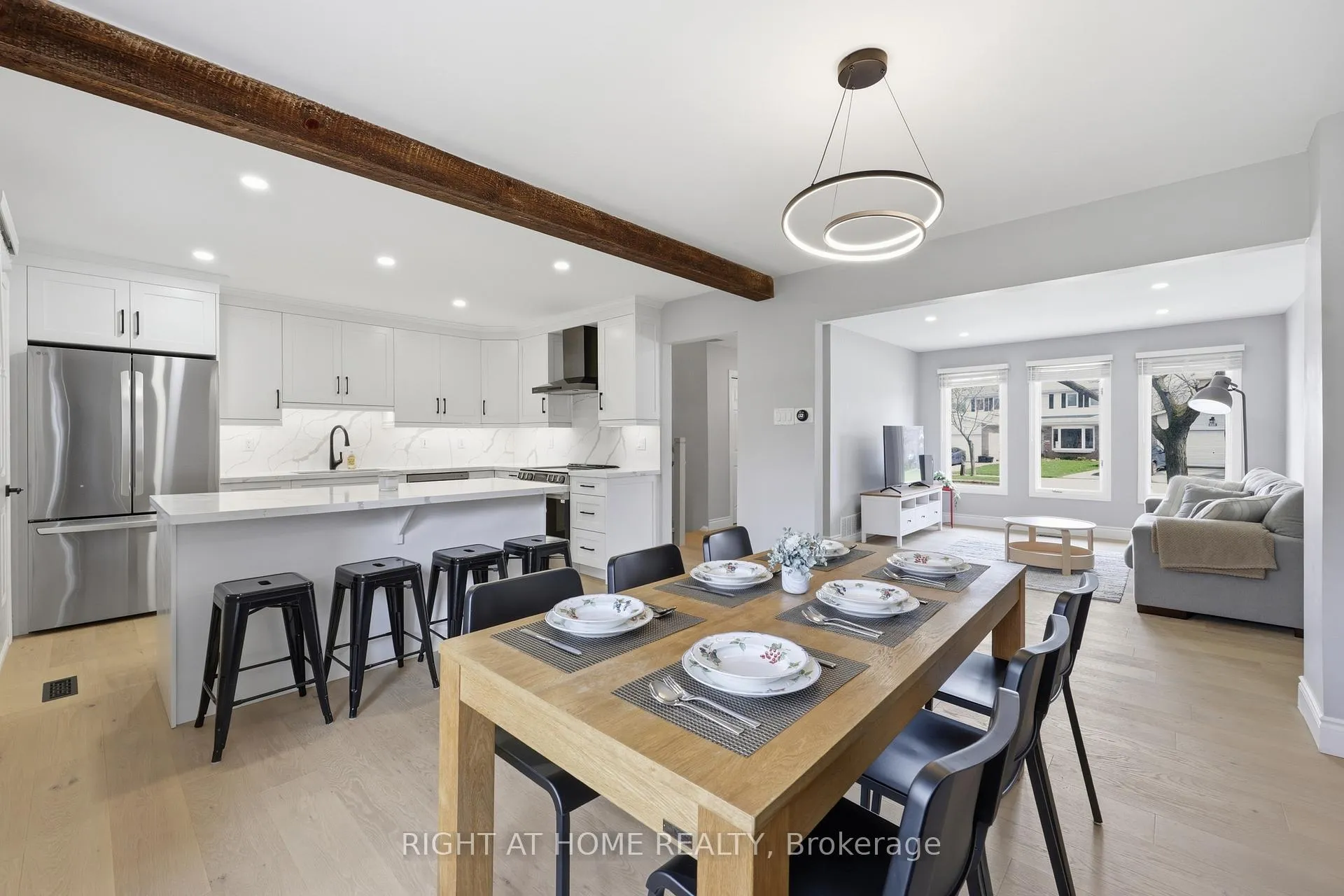 Photo 15 of 2458 Cavendish Drive, Burlington, Brant Hills — HOMEH
