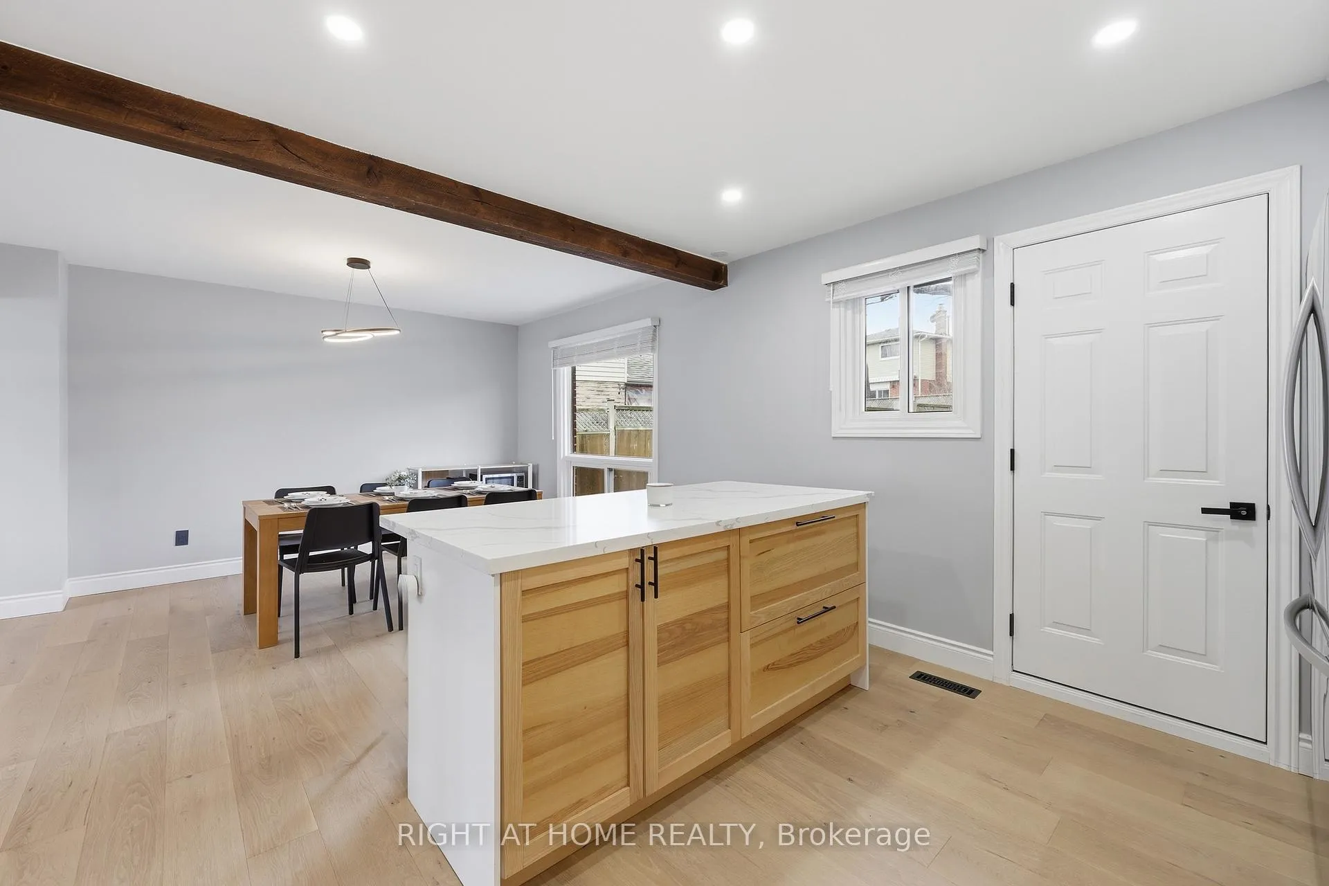 Photo 19 of 2458 Cavendish Drive, Burlington, Brant Hills — HOMEH