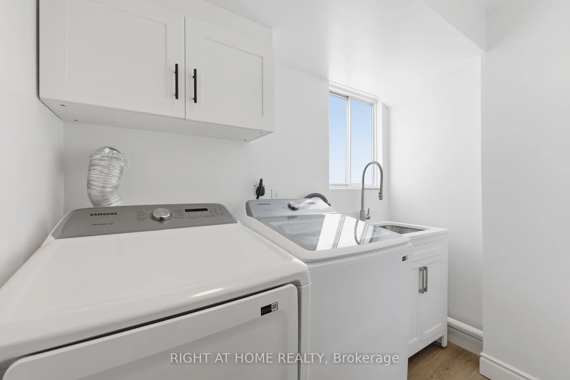 Photo 29 of 2458 Cavendish Drive, Burlington, Brant Hills — HOMEH