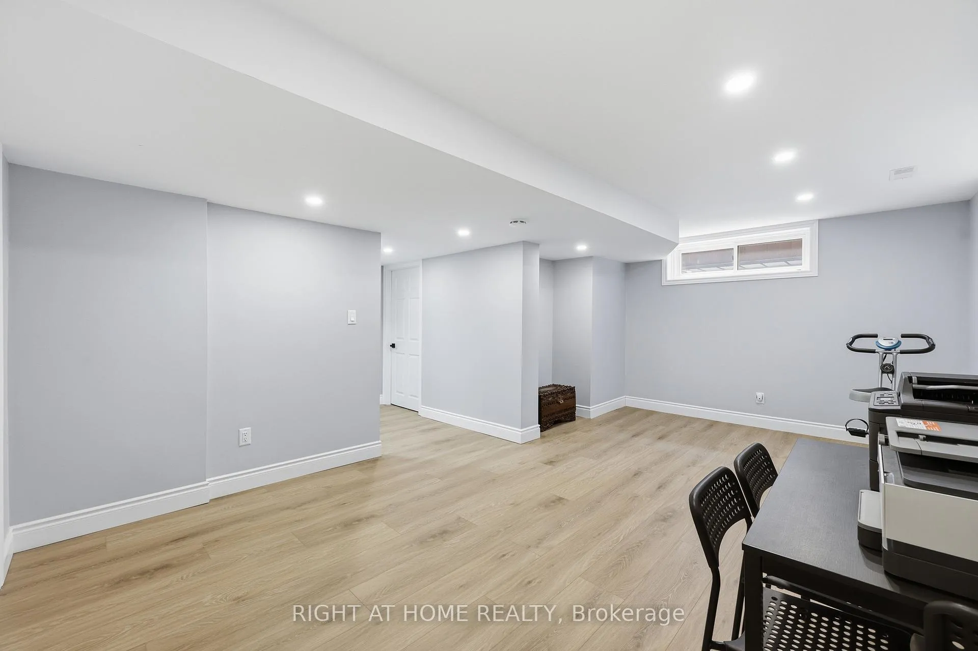Photo 31 of 2458 Cavendish Drive, Burlington, Brant Hills — HOMEH