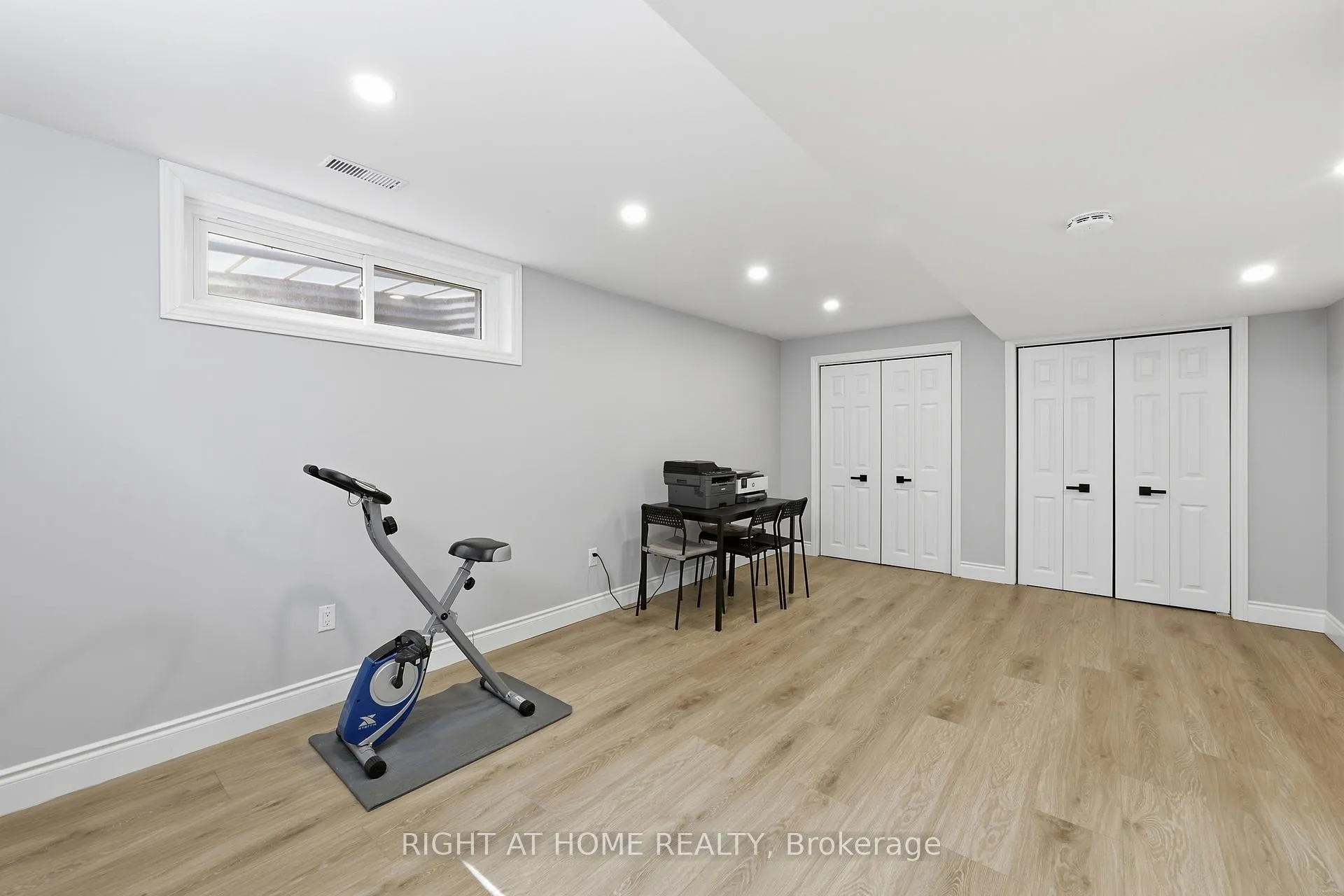 Photo 32 of 2458 Cavendish Drive, Burlington, Brant Hills — HOMEH