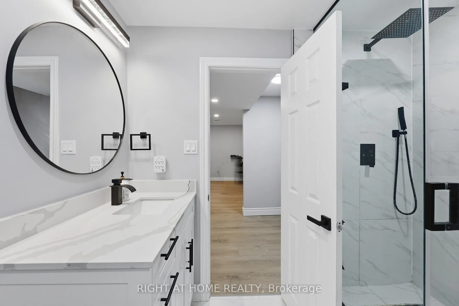 Photo 34 of 2458 Cavendish Drive, Burlington, Brant Hills — HOMEH