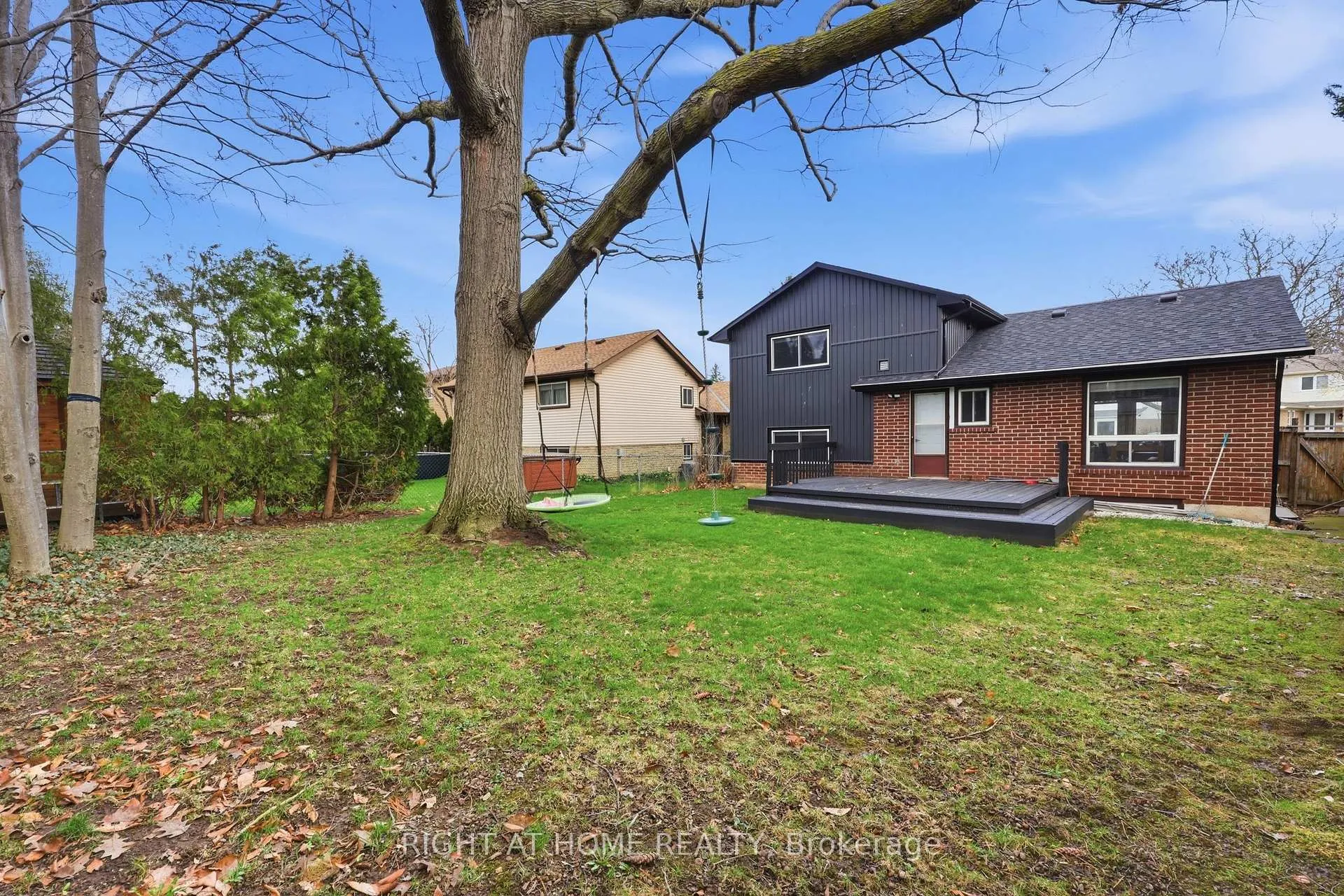 Photo 37 of 2458 Cavendish Drive, Burlington, Brant Hills — HOMEH