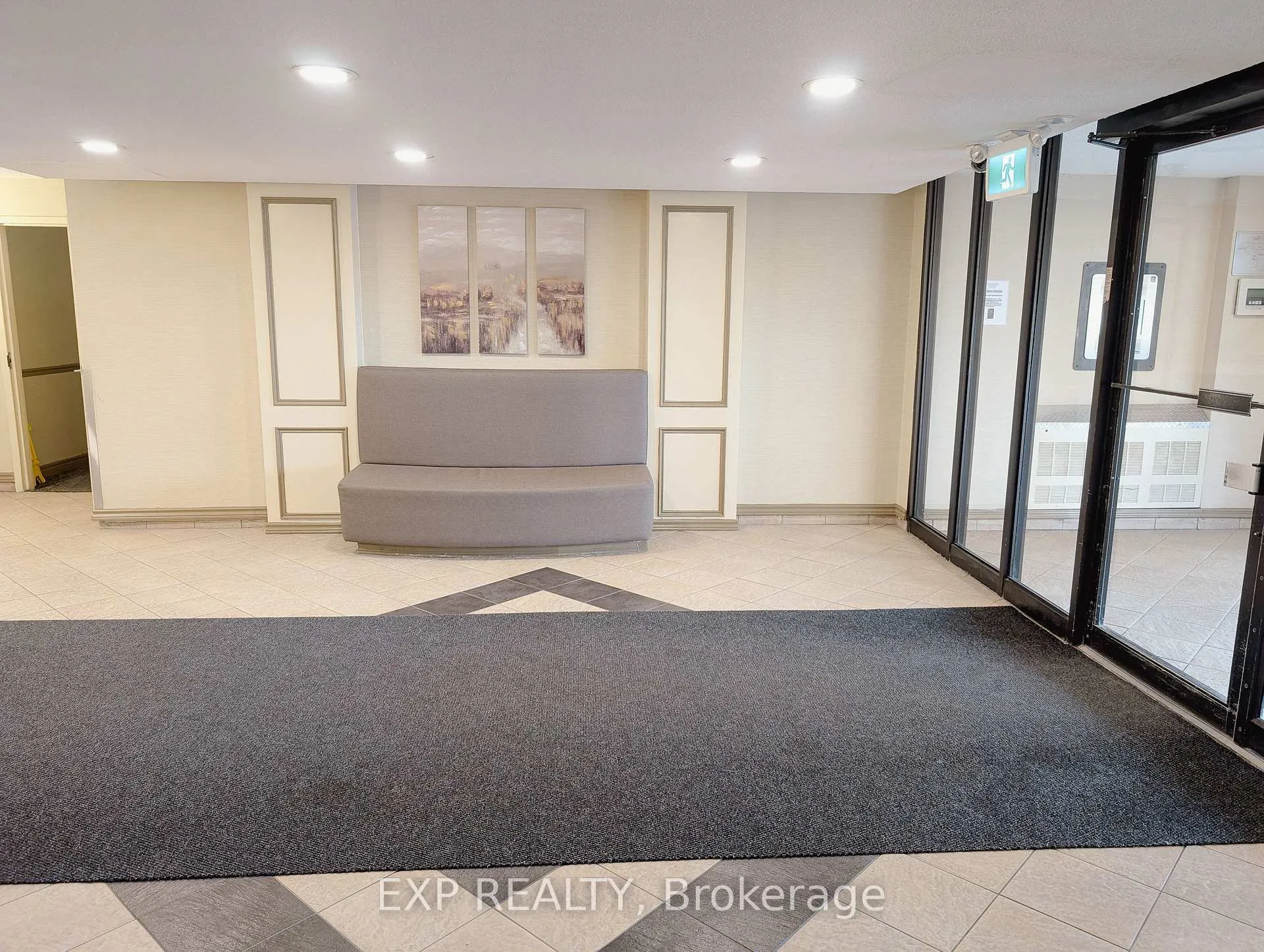 Photo 32 of Unit 320, 1320 Richmond Road, Ottawa, Lincoln Heights — HOMEH