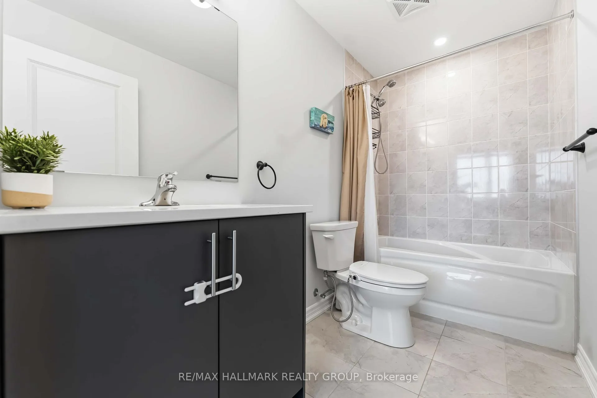 Photo 24 of Unit 602, 397 Codds Road, Ottawa, CFB Rockcliffe and Area — HOMEH