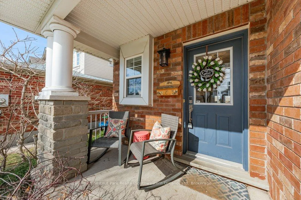 Photo 12 of 157 Lynch Circle, Guelph, Pineridge/Westminster Woods — HOMEH