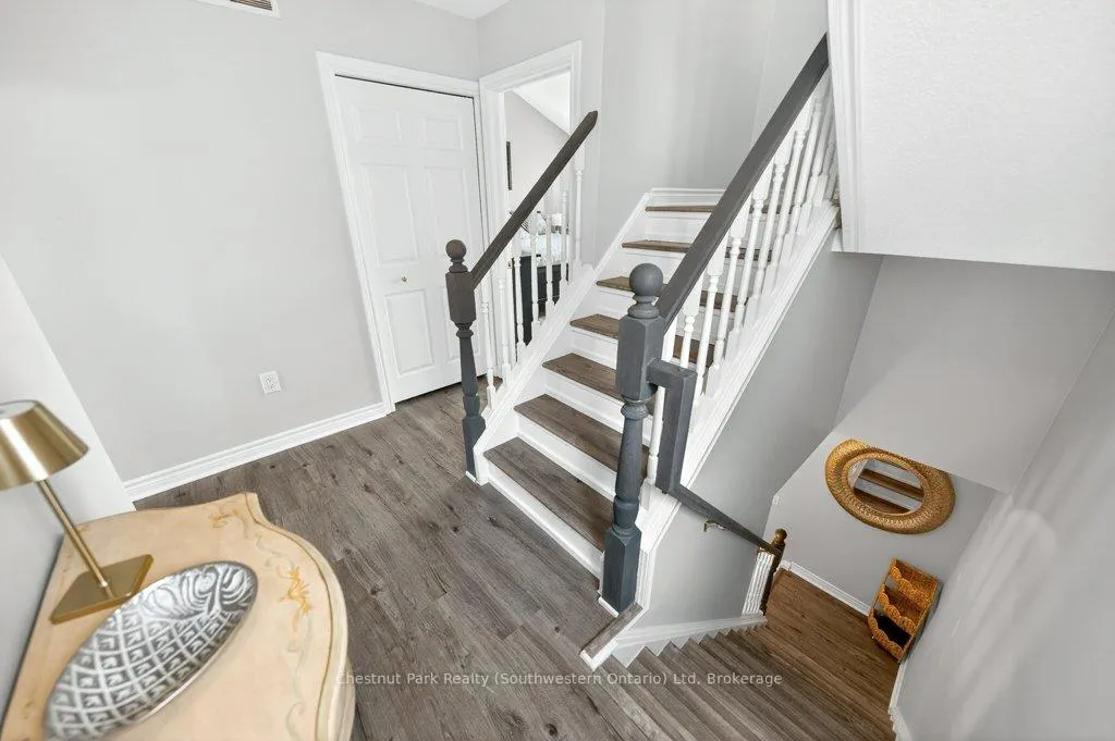 Photo 29 of 157 Lynch Circle, Guelph, Pineridge/Westminster Woods — HOMEH