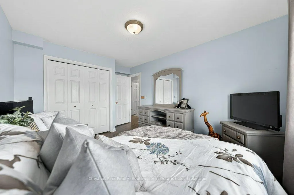 Photo 36 of 157 Lynch Circle, Guelph, Pineridge/Westminster Woods — HOMEH