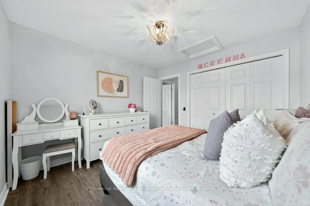 Photo 38 of 157 Lynch Circle, Guelph, Pineridge/Westminster Woods — HOMEH