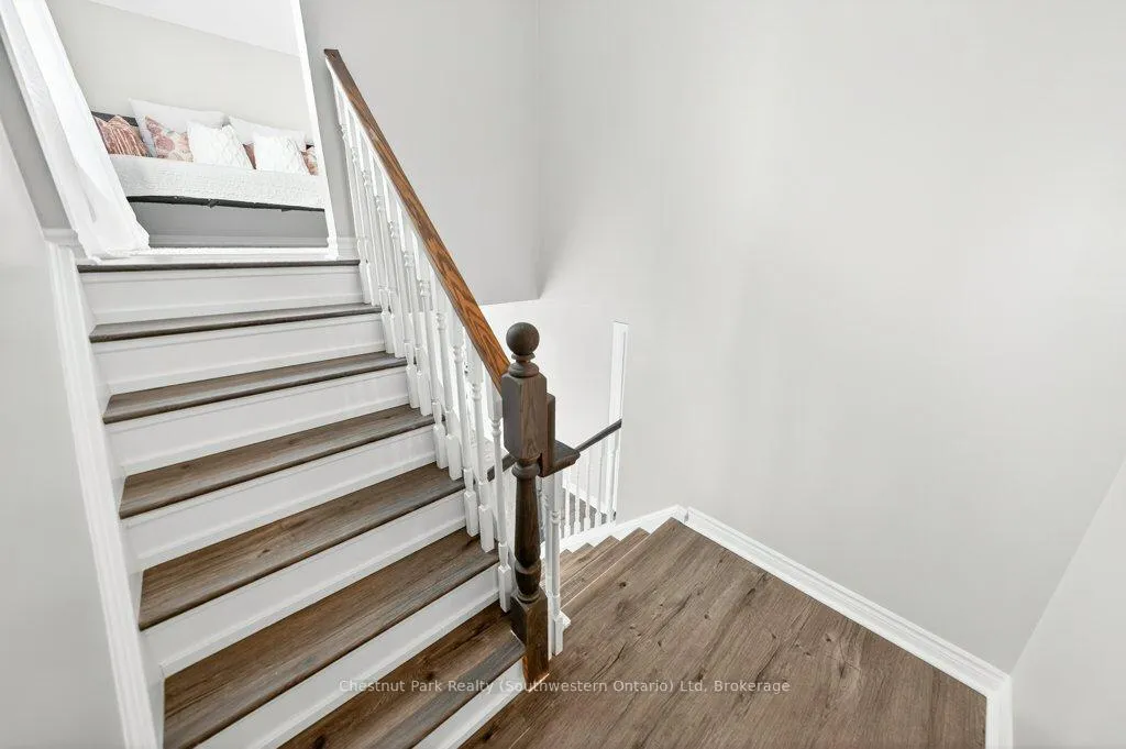 Photo 40 of 157 Lynch Circle, Guelph, Pineridge/Westminster Woods — HOMEH