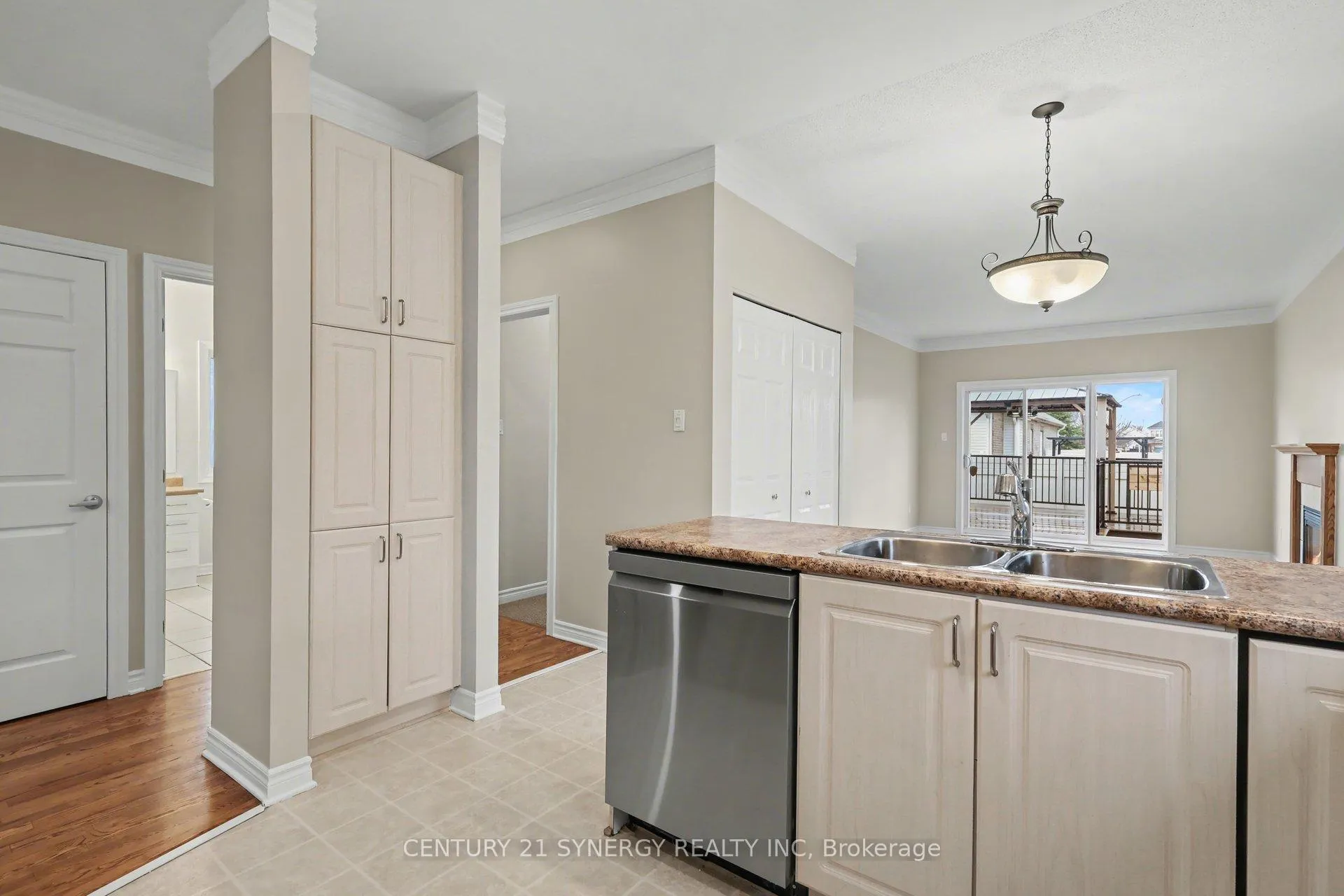 Photo 12 of 894 Gosnell Terrace, Ottawa, Fallingbrook/Gardenway South — HOMEH