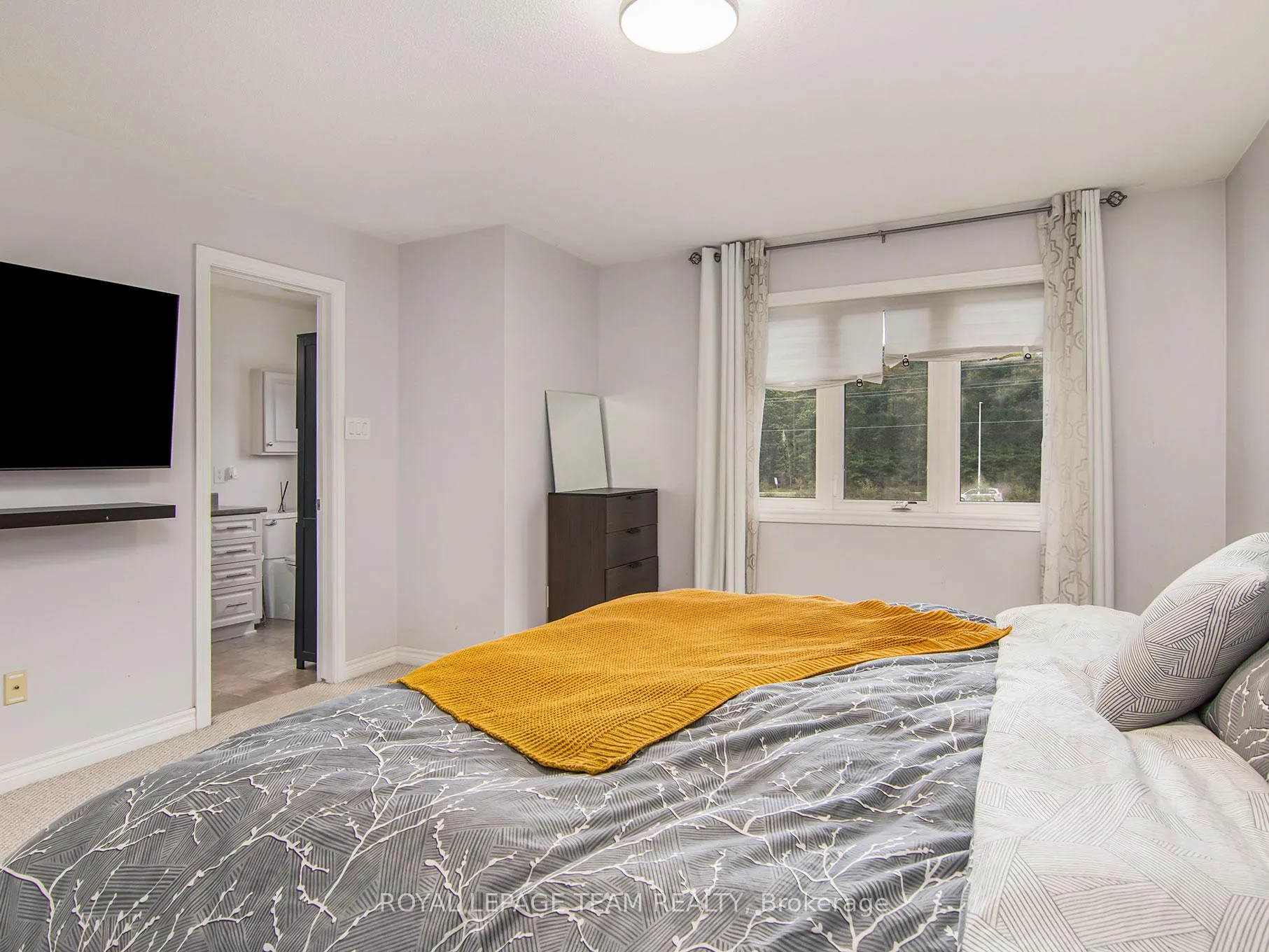 Photo 14 of 330 Forestbrook Street, Ottawa, Kanata - Morgan's Grant/South March — HOMEH