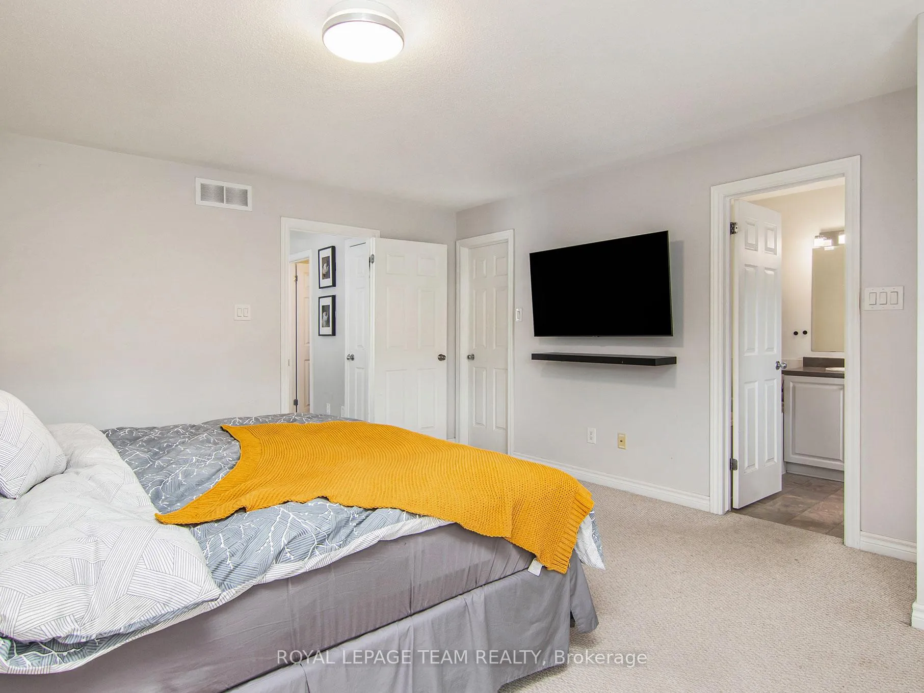 Photo 15 of 330 Forestbrook Street, Ottawa, Kanata - Morgan's Grant/South March — HOMEH