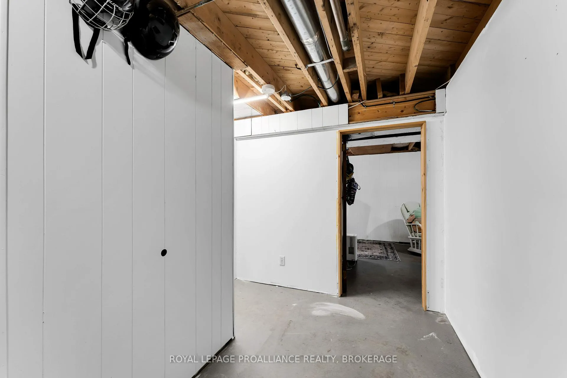 Photo 25 of 650 Steel Street, Gananoque — HOMEH