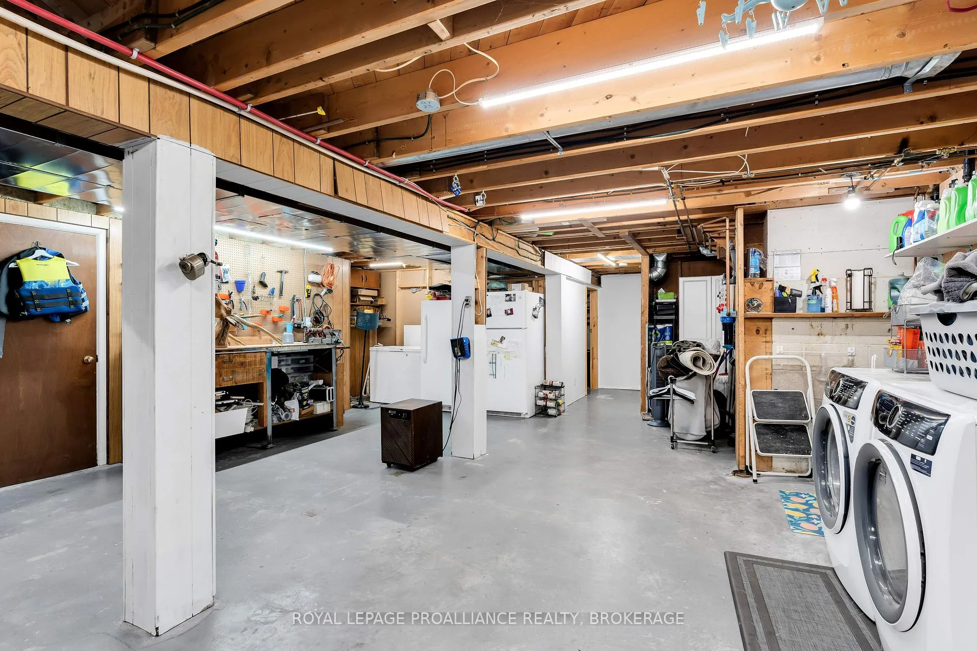 Photo 32 of 650 Steel Street, Gananoque — HOMEH