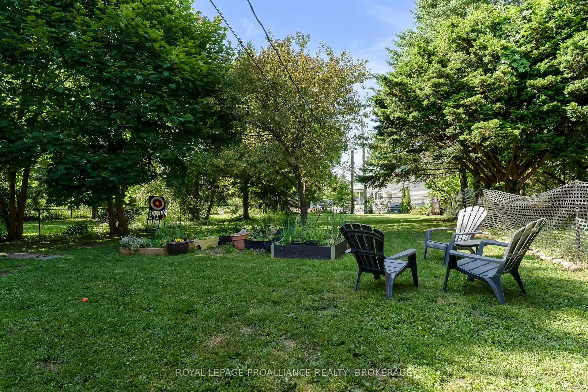 Photo 35 of 650 Steel Street, Gananoque — HOMEH