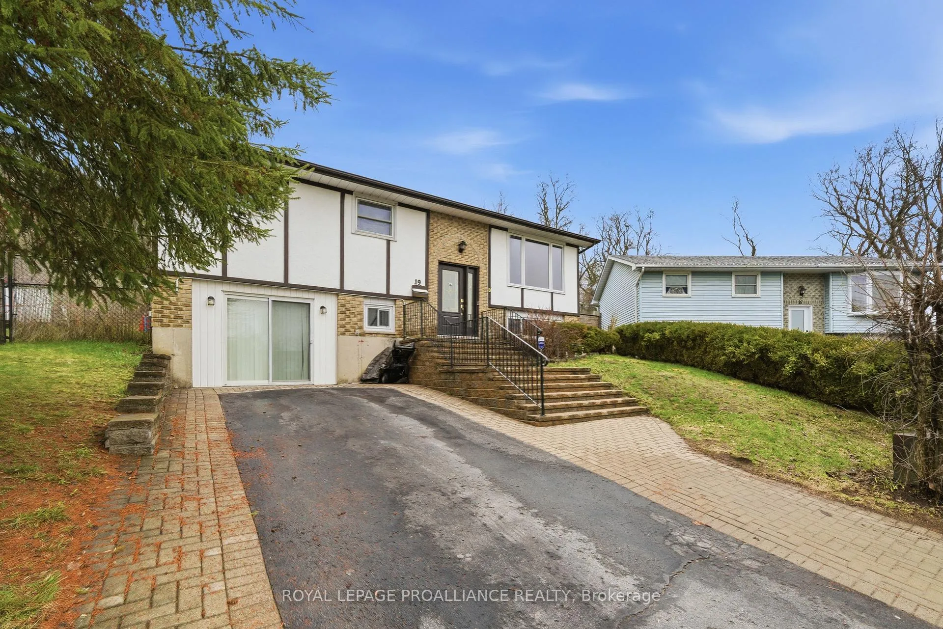 Photo 1 of 19 Allore Avenue, Quinte West, Trenton Ward — HOMEH