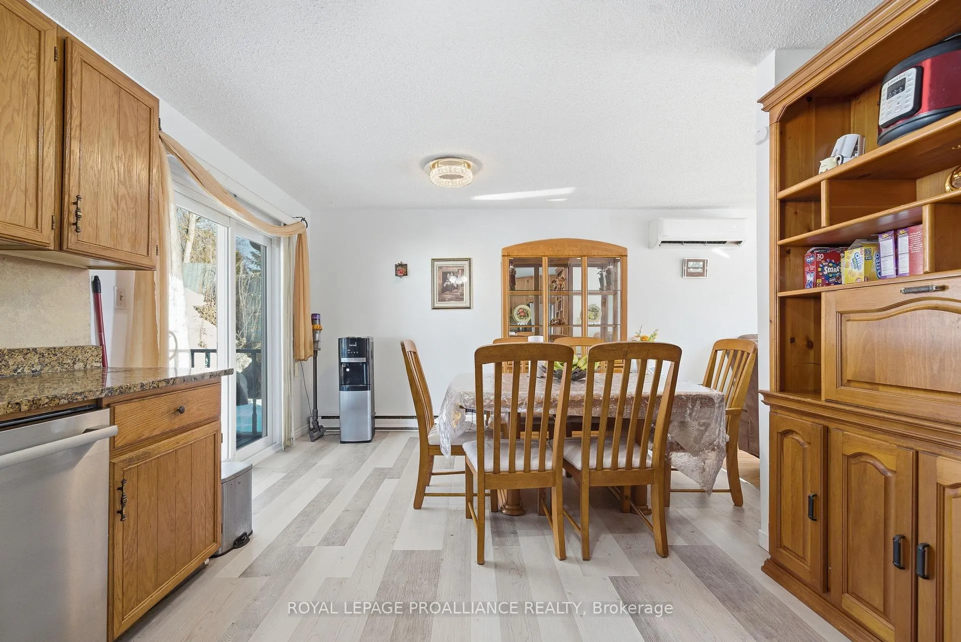 Photo 20 of 19 Allore Avenue, Quinte West, Trenton Ward — HOMEH