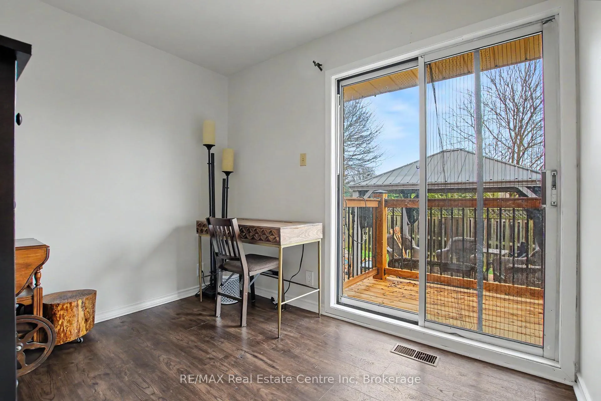 Photo 11 of 5 Eric Court, Guelph, Grange Road — HOMEH