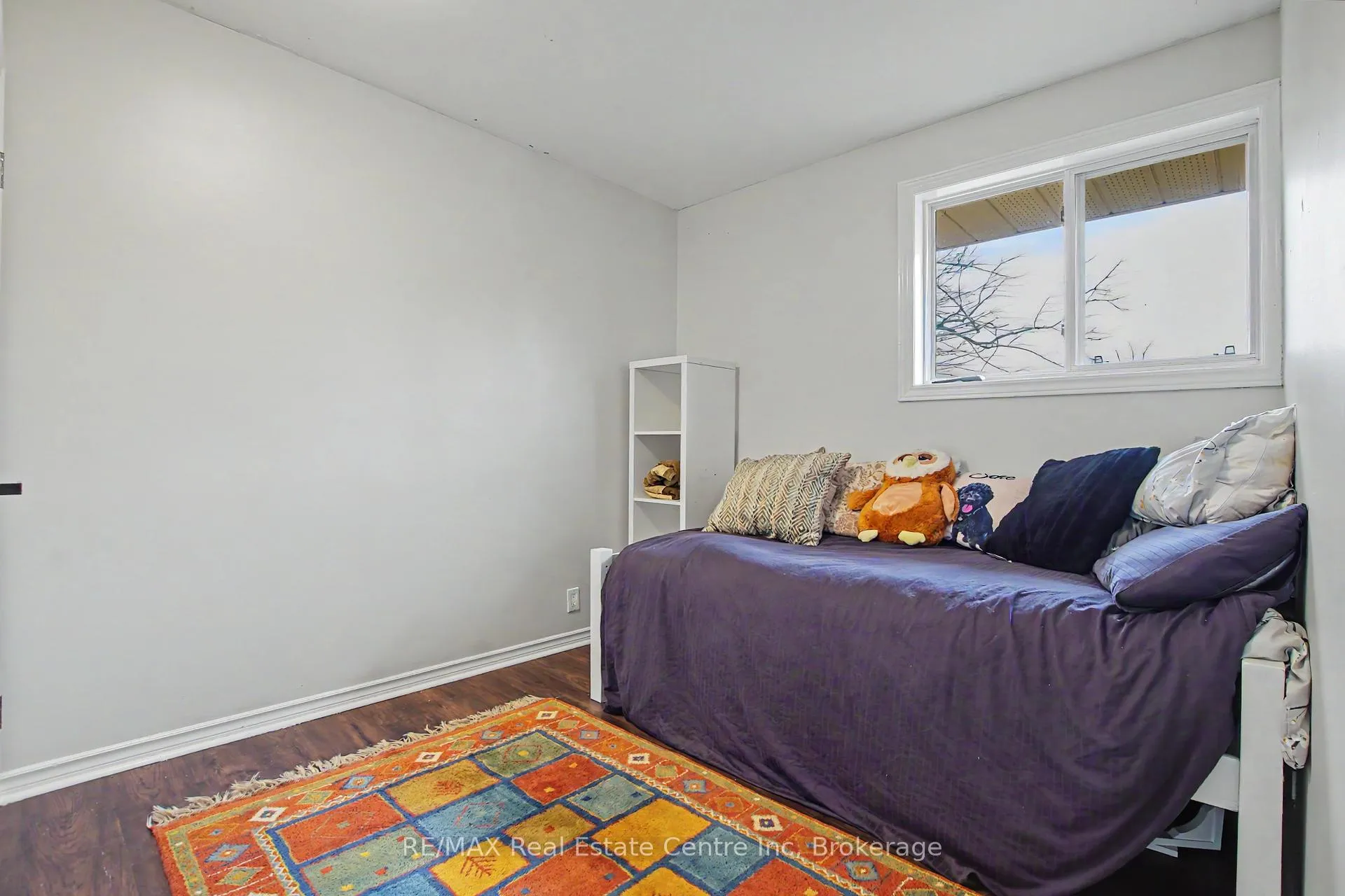 Photo 12 of 5 Eric Court, Guelph, Grange Road — HOMEH