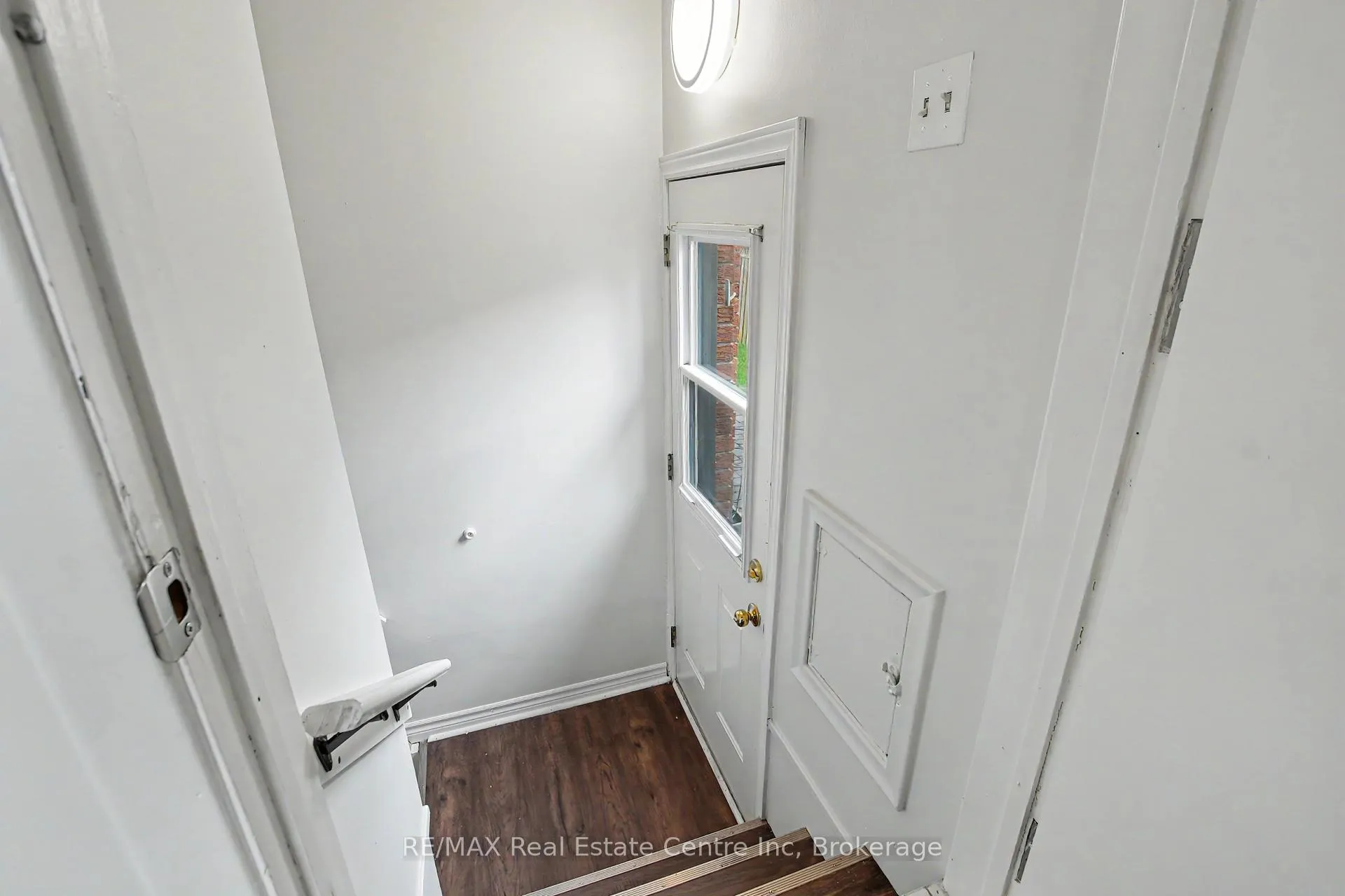 Photo 15 of 5 Eric Court, Guelph, Grange Road — HOMEH