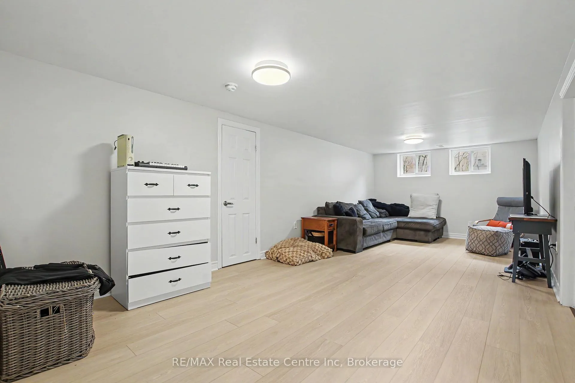 Photo 17 of 5 Eric Court, Guelph, Grange Road — HOMEH