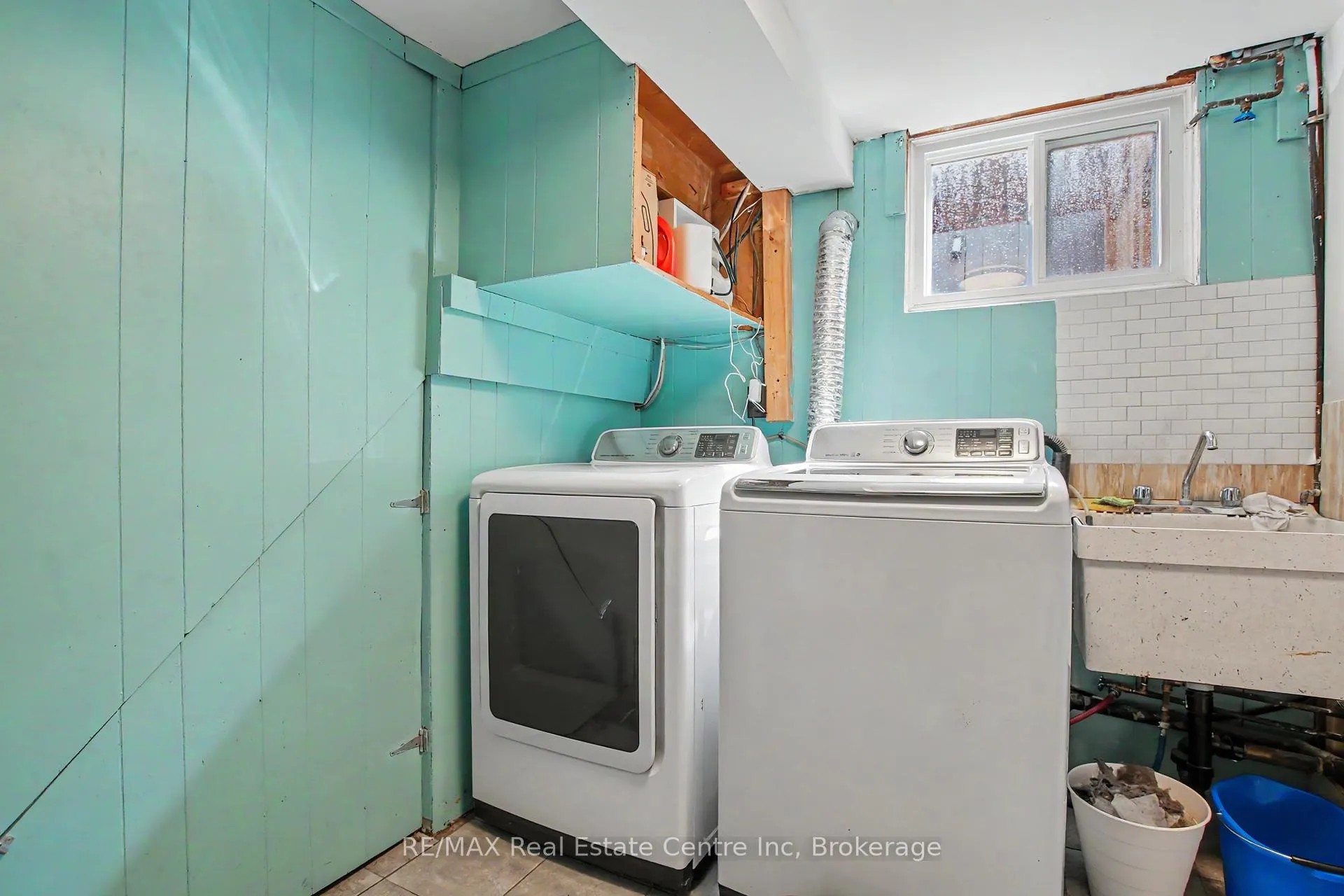 Photo 25 of 5 Eric Court, Guelph, Grange Road — HOMEH