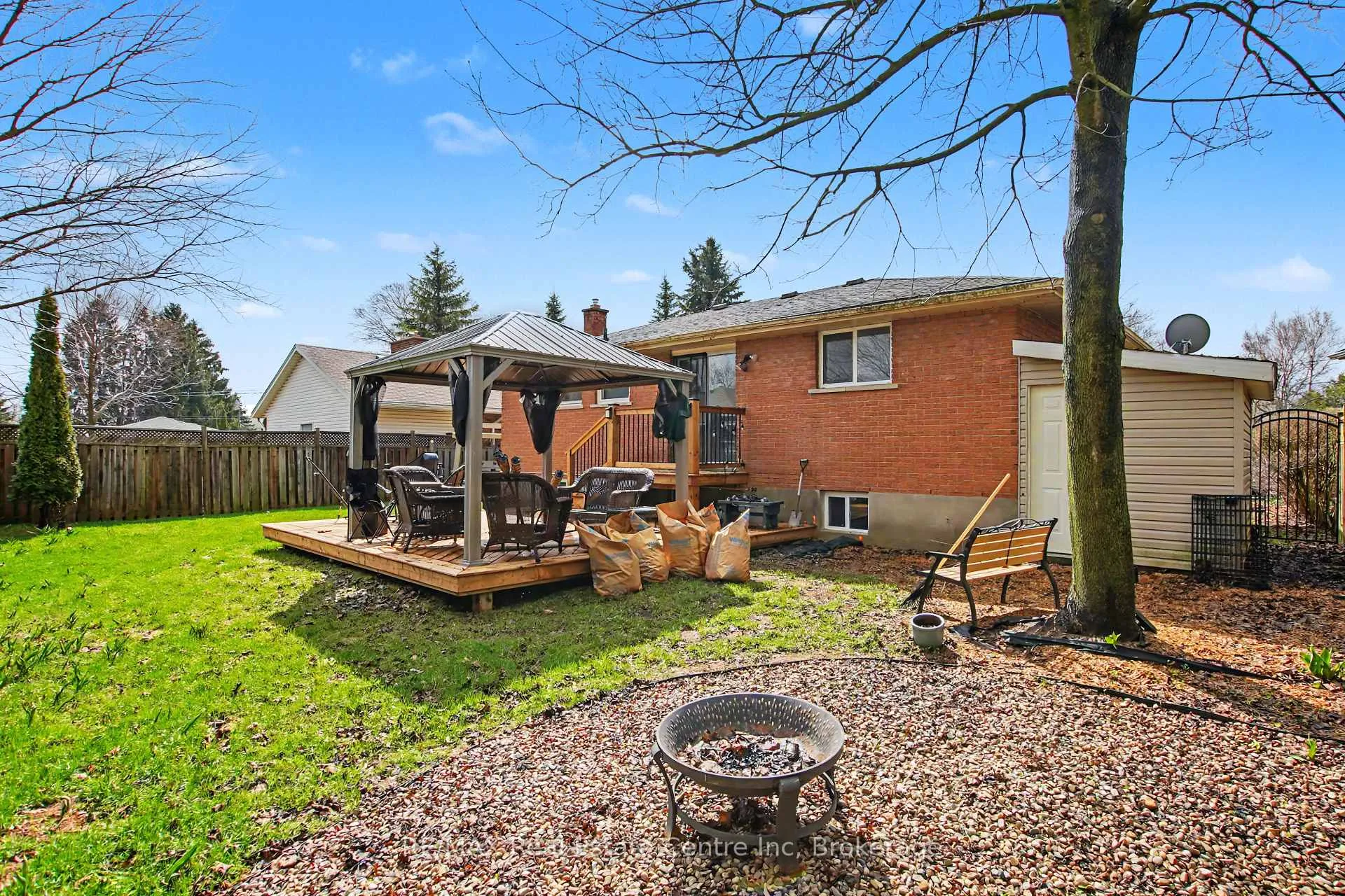 Photo 31 of 5 Eric Court, Guelph, Grange Road — HOMEH