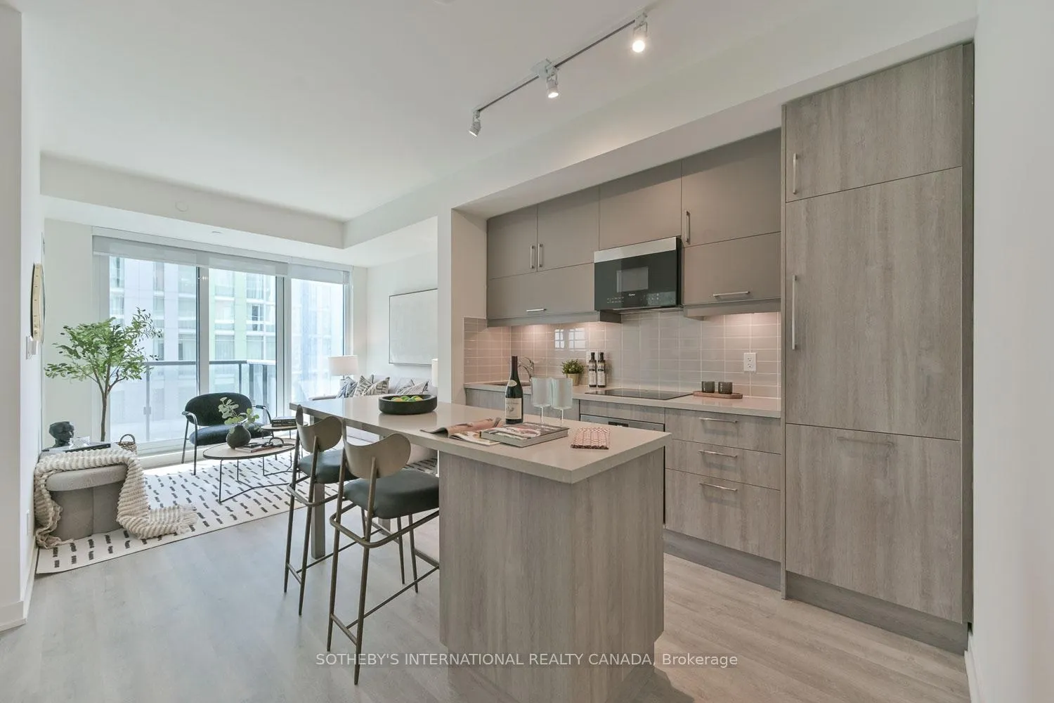 Photo 6 of Unit 616, 8119 Birchmount Road, Markham, Unionville — HOMEH