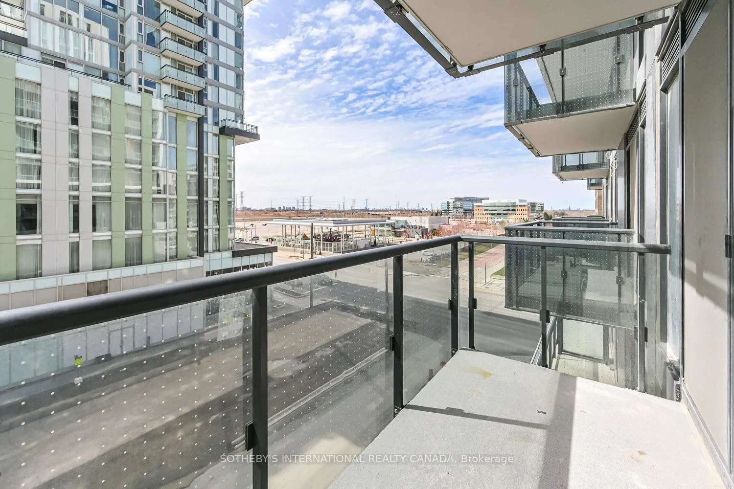 Photo 17 of Unit 616, 8119 Birchmount Road, Markham, Unionville — HOMEH