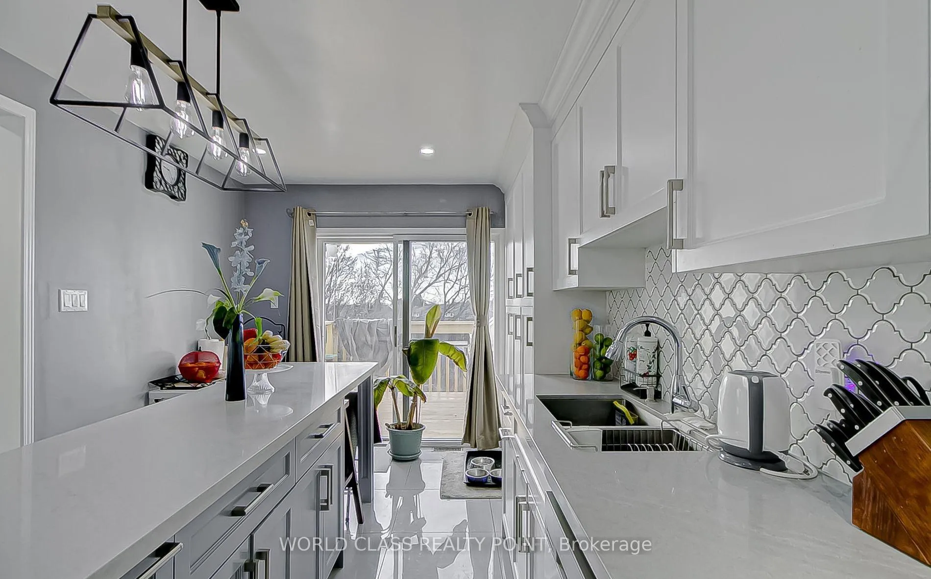 Photo 5 of Unit (Upper Portion), 471 Cobblehill Drive, Oshawa, Pinecrest — HOMEH