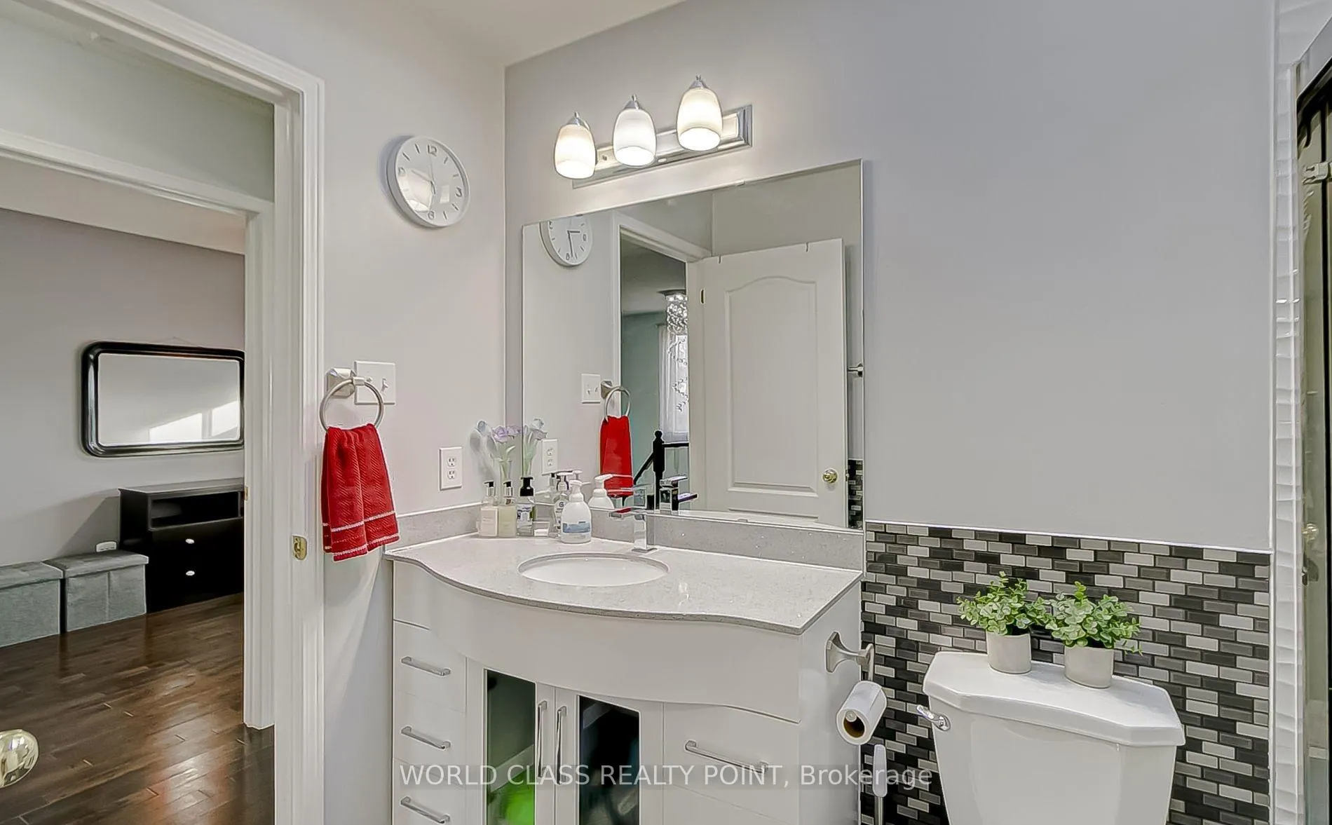 Photo 13 of Unit (Upper Portion), 471 Cobblehill Drive, Oshawa, Pinecrest — HOMEH