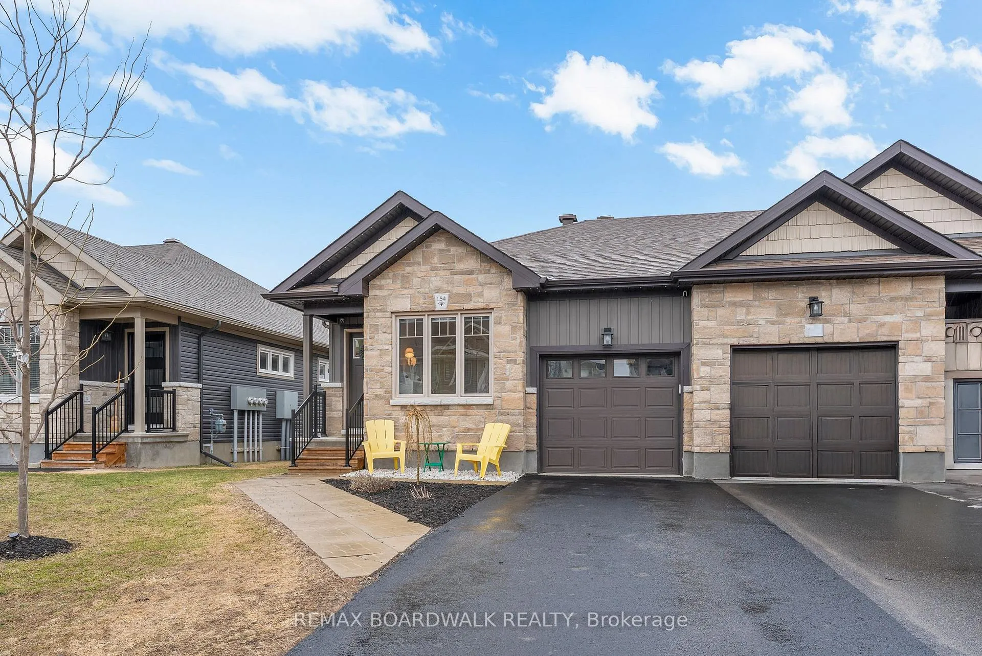 Photo 2 of 154 Ferrara Drive, Smiths Falls — HOMEH