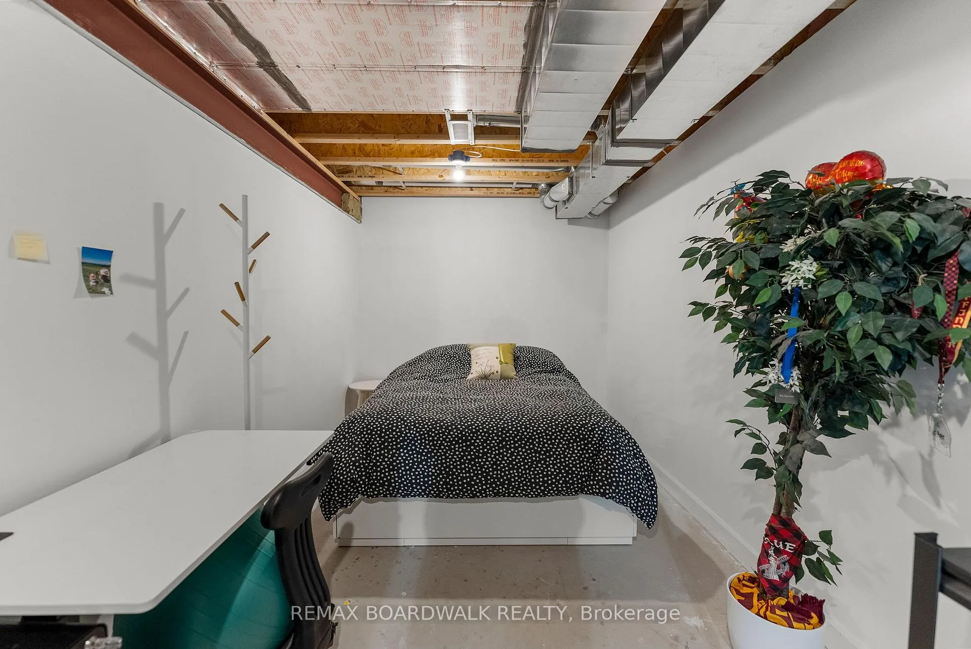 Photo 33 of 154 Ferrara Drive, Smiths Falls — HOMEH