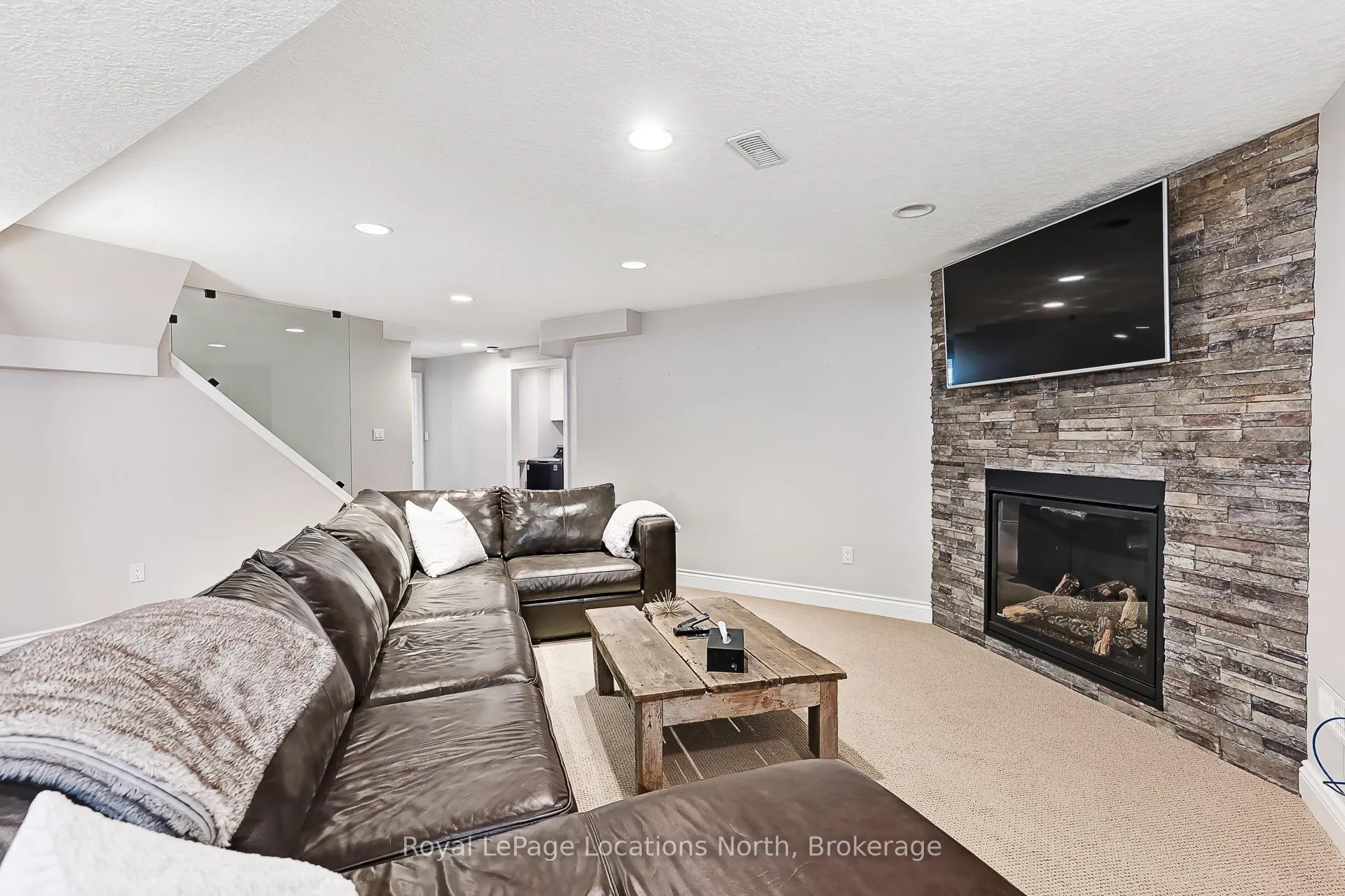 Photo 41 of 67 Brooke Avenue, Collingwood — HOMEH