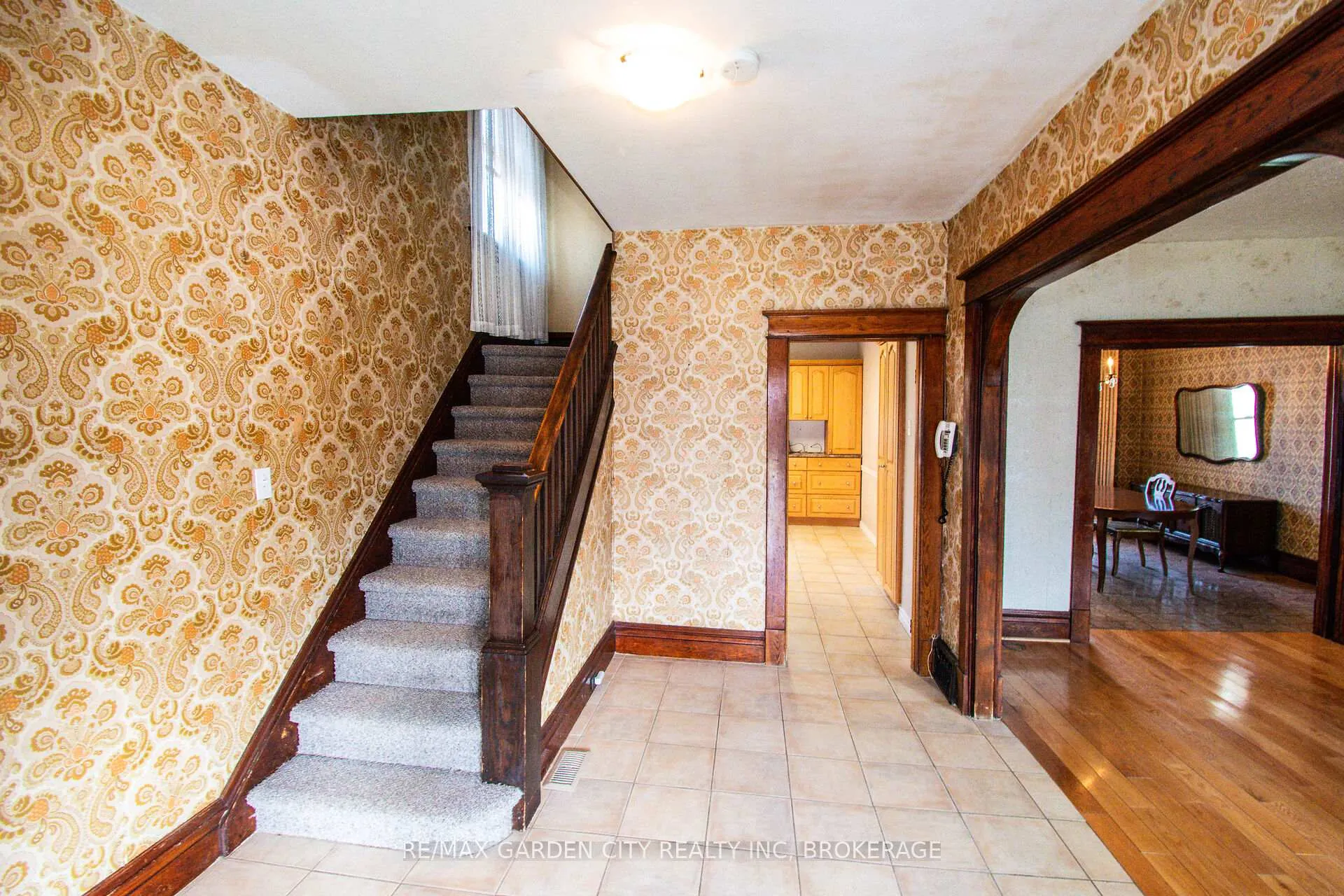 Photo 8 of 86 Griffith Street, Welland, Welland Downtown — HOMEH
