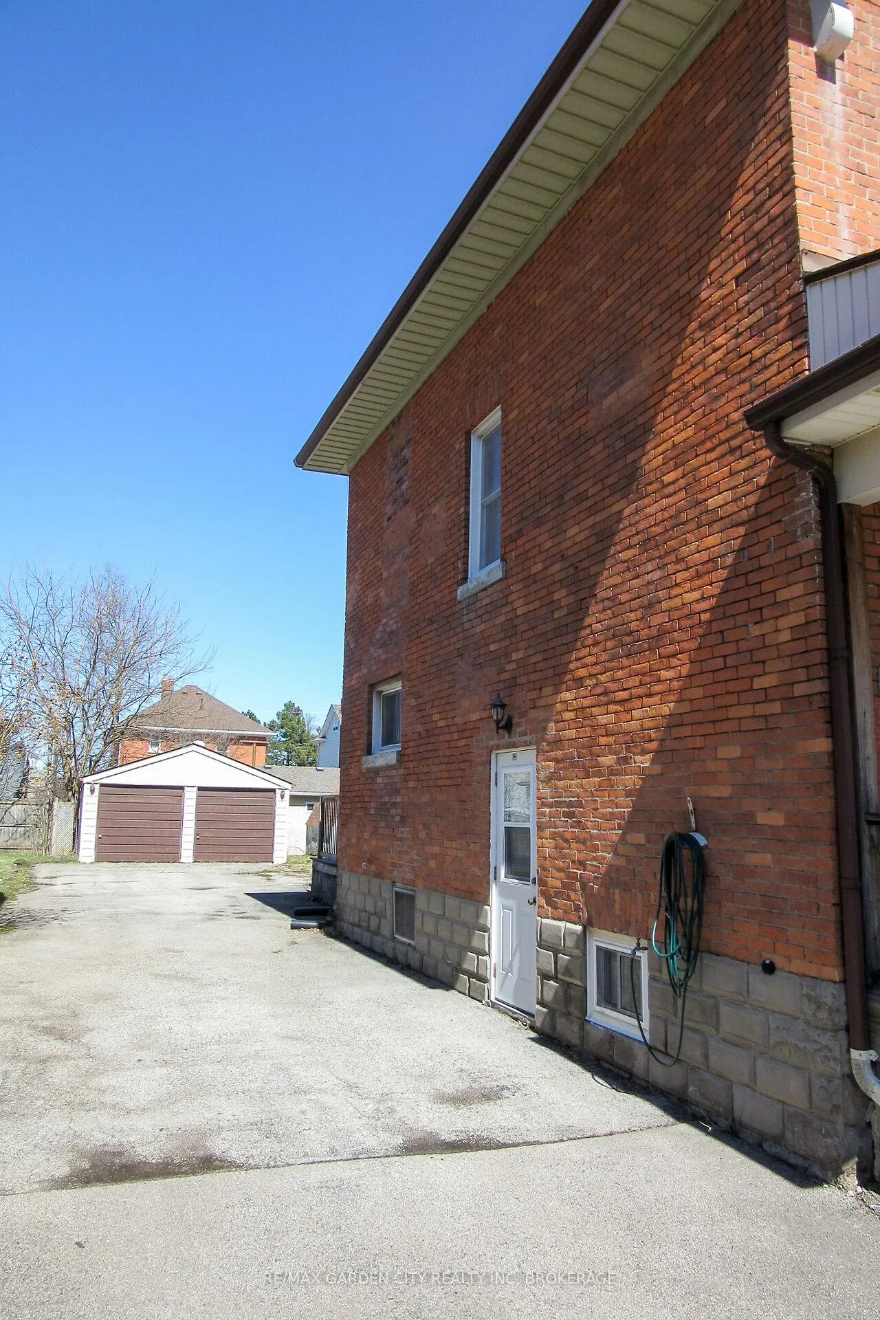Photo 38 of 86 Griffith Street, Welland, Welland Downtown — HOMEH