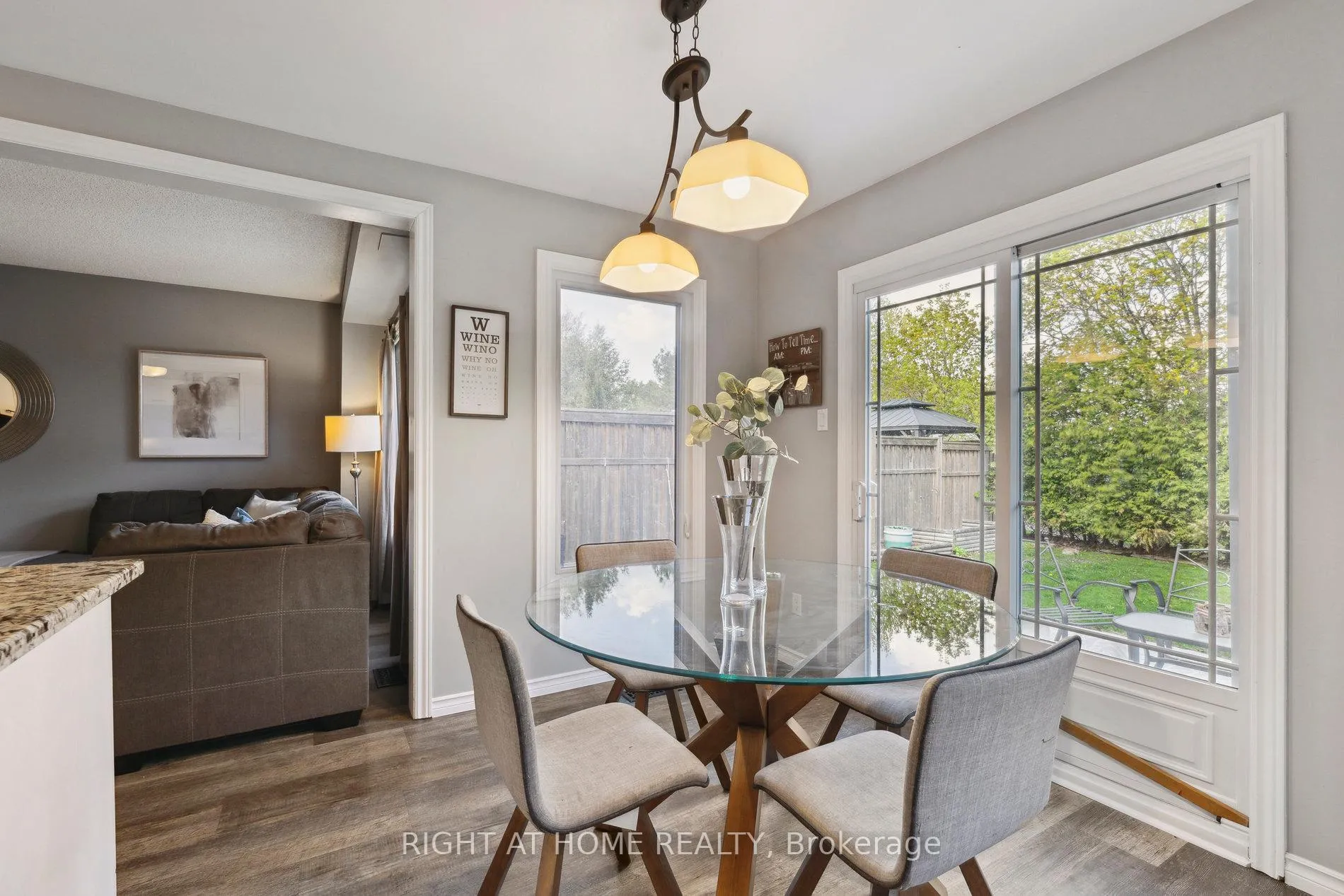 Photo 3 of 5 Coulson Court, Clarington, Newcastle — HOMEH