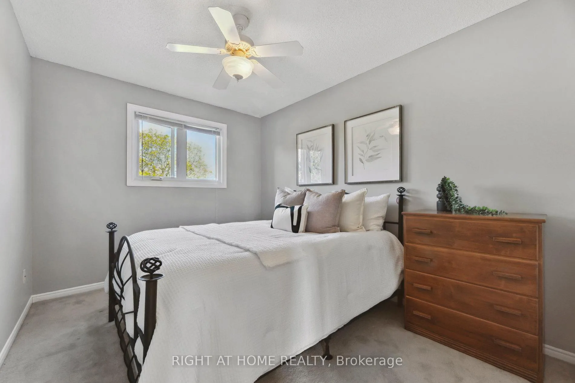 Photo 10 of 5 Coulson Court, Clarington, Newcastle — HOMEH