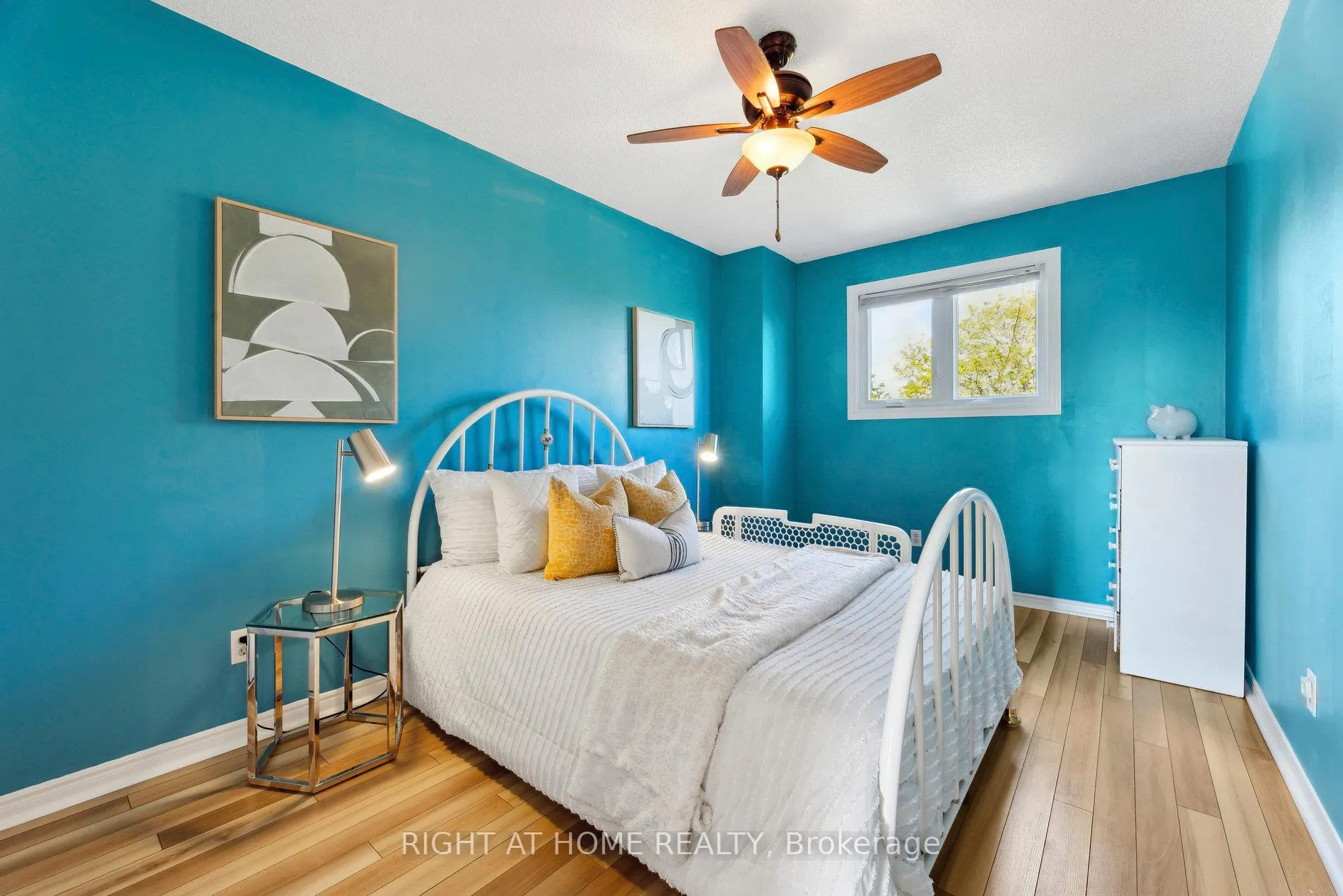 Photo 11 of 5 Coulson Court, Clarington, Newcastle — HOMEH