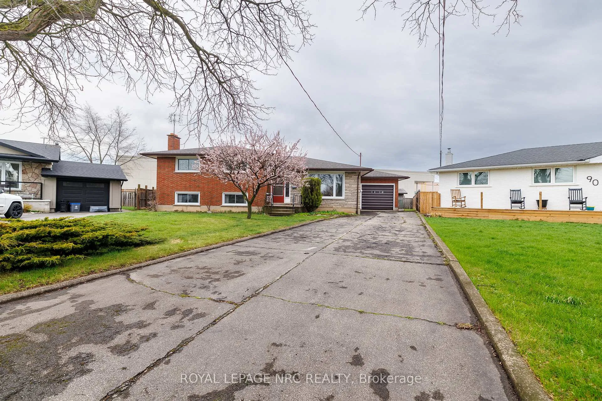 Photo 4 of 91 Regent Drive S, St. Catharines, Vine/Linwell — HOMEH