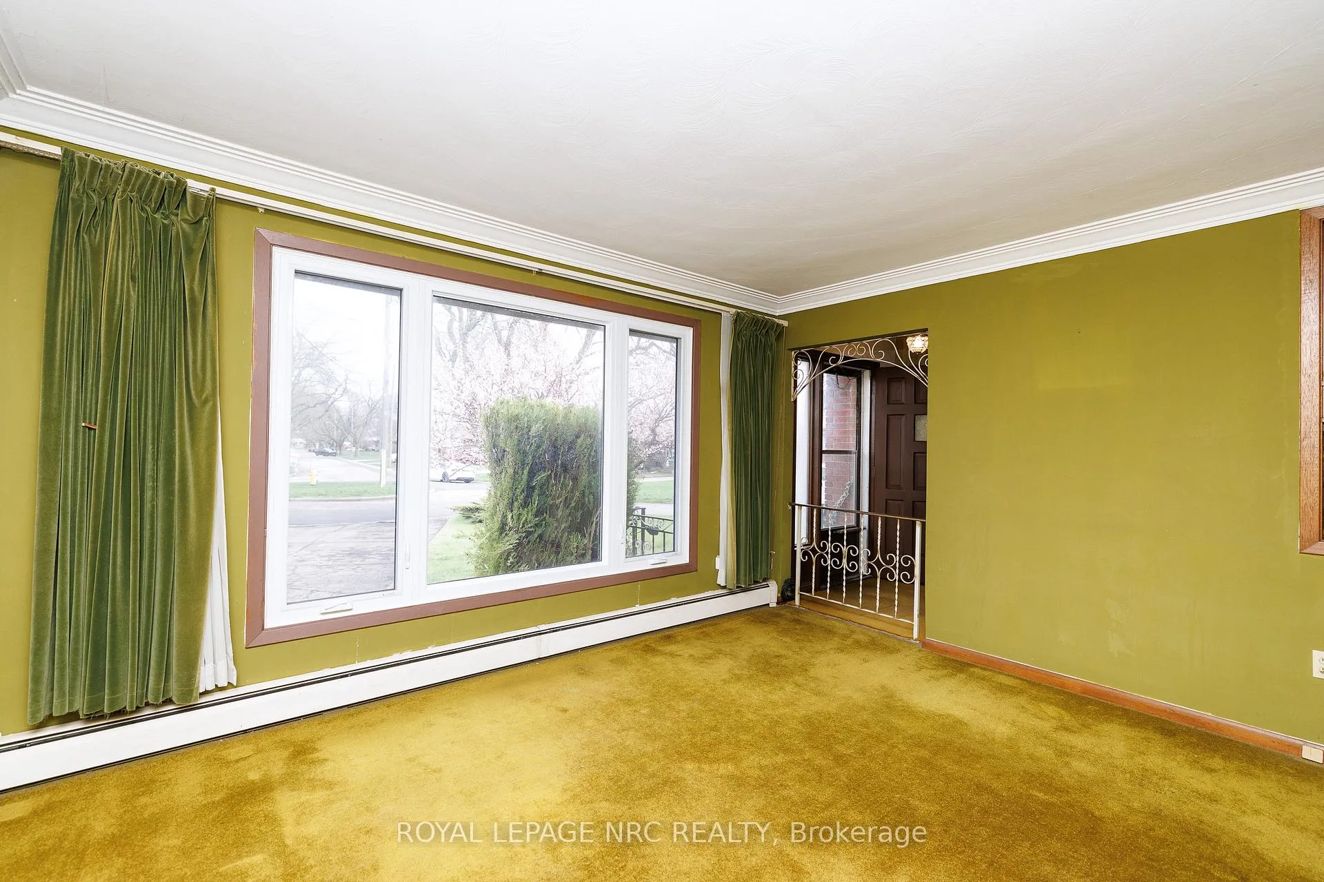 Photo 8 of 91 Regent Drive S, St. Catharines, Vine/Linwell — HOMEH