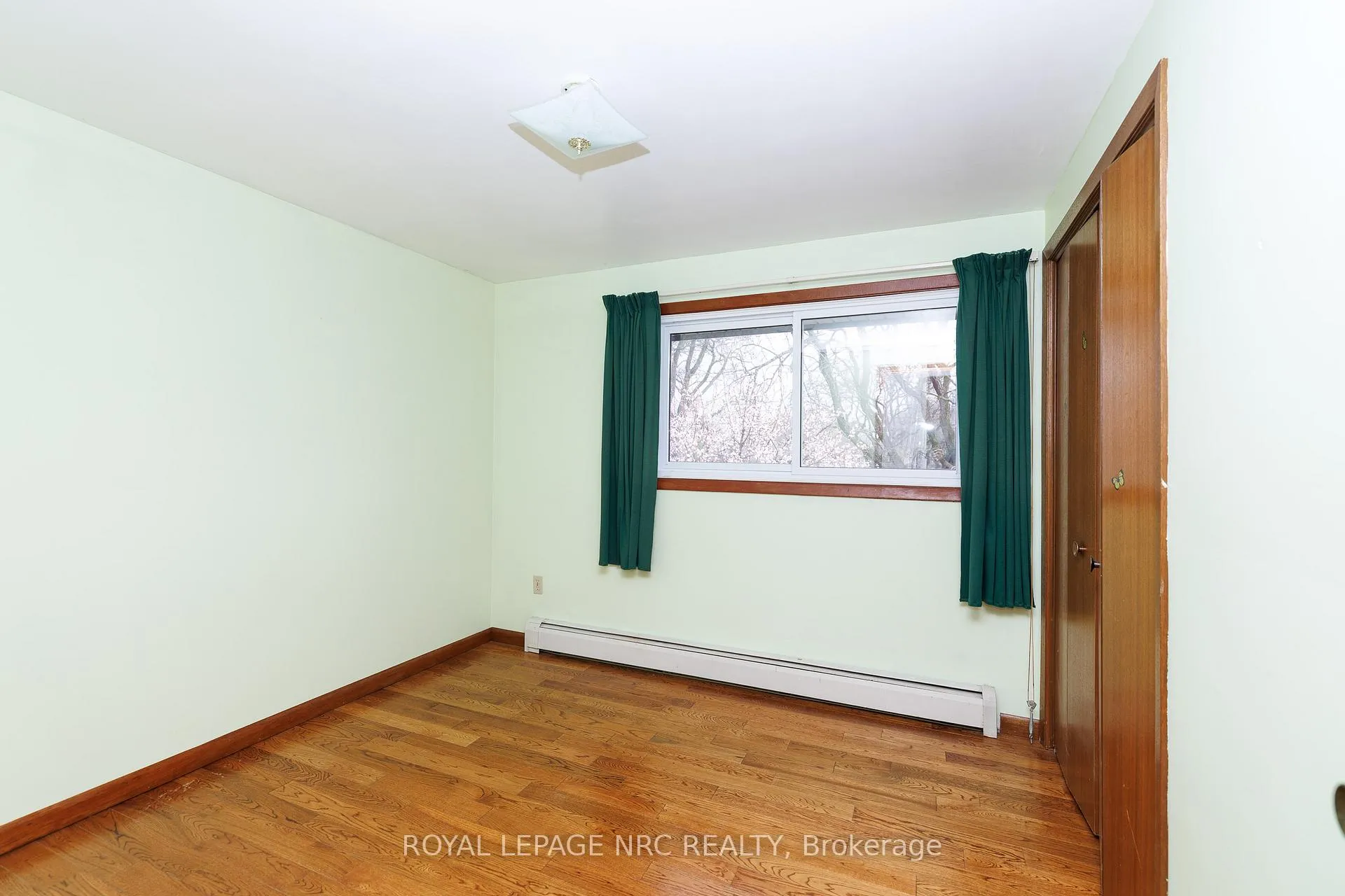 Photo 16 of 91 Regent Drive S, St. Catharines, Vine/Linwell — HOMEH