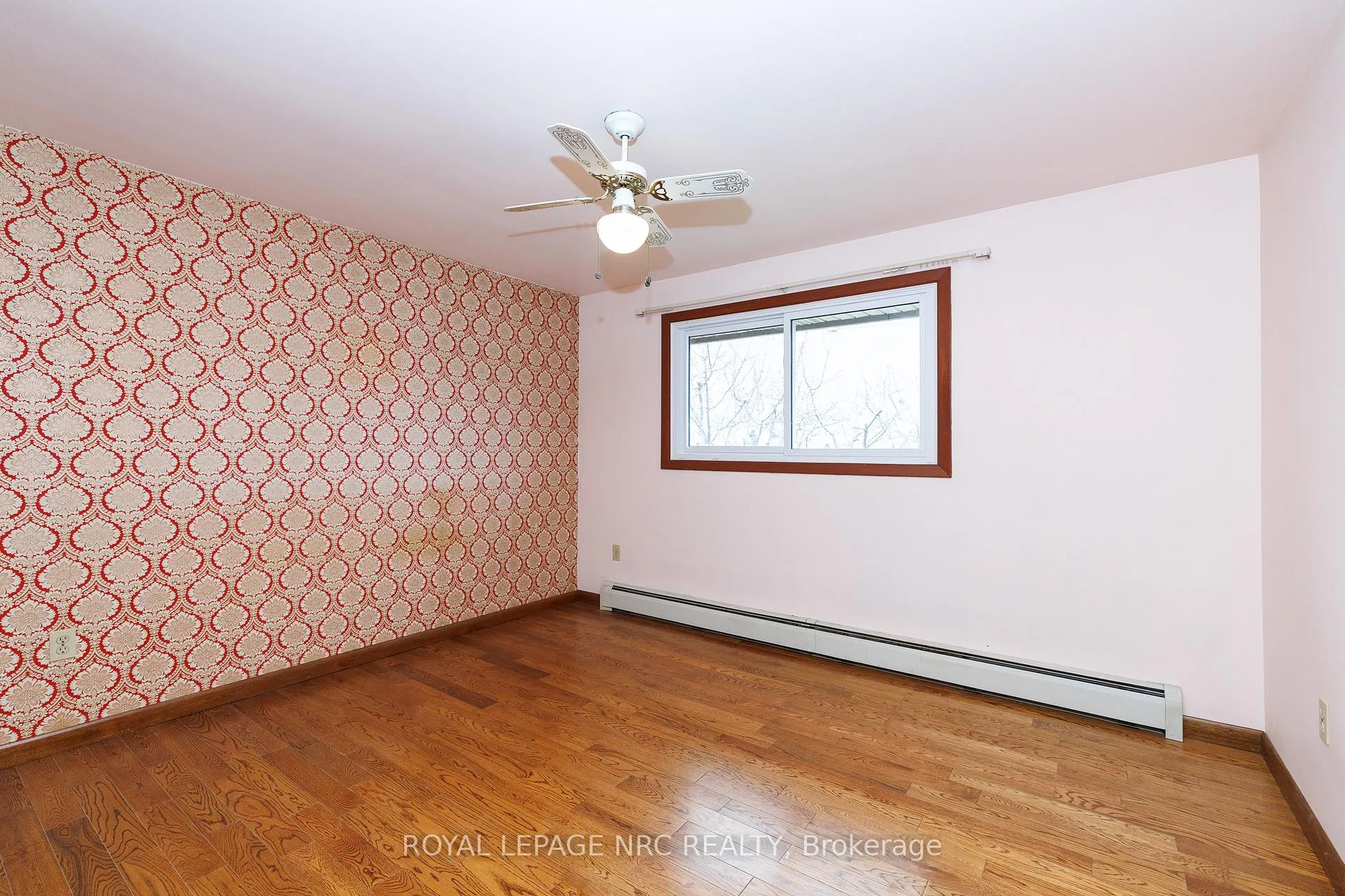 Photo 20 of 91 Regent Drive S, St. Catharines, Vine/Linwell — HOMEH