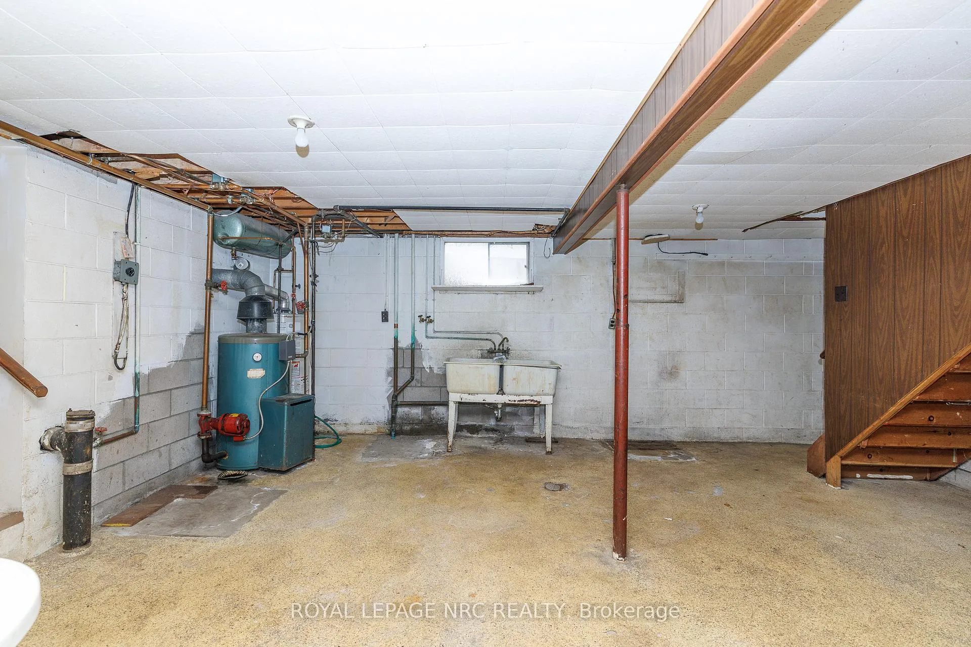 Photo 27 of 91 Regent Drive S, St. Catharines, Vine/Linwell — HOMEH