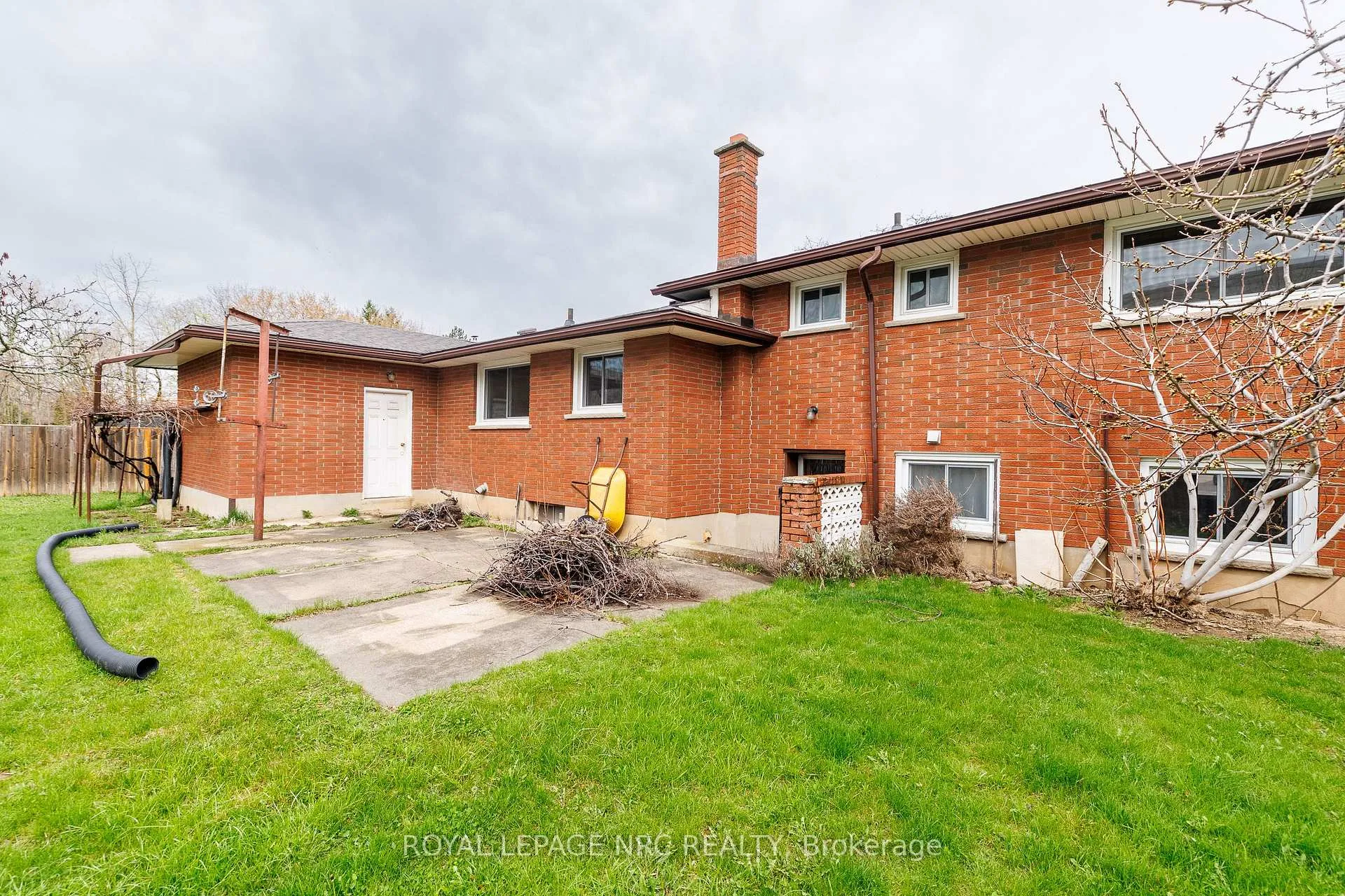 Photo 35 of 91 Regent Drive S, St. Catharines, Vine/Linwell — HOMEH