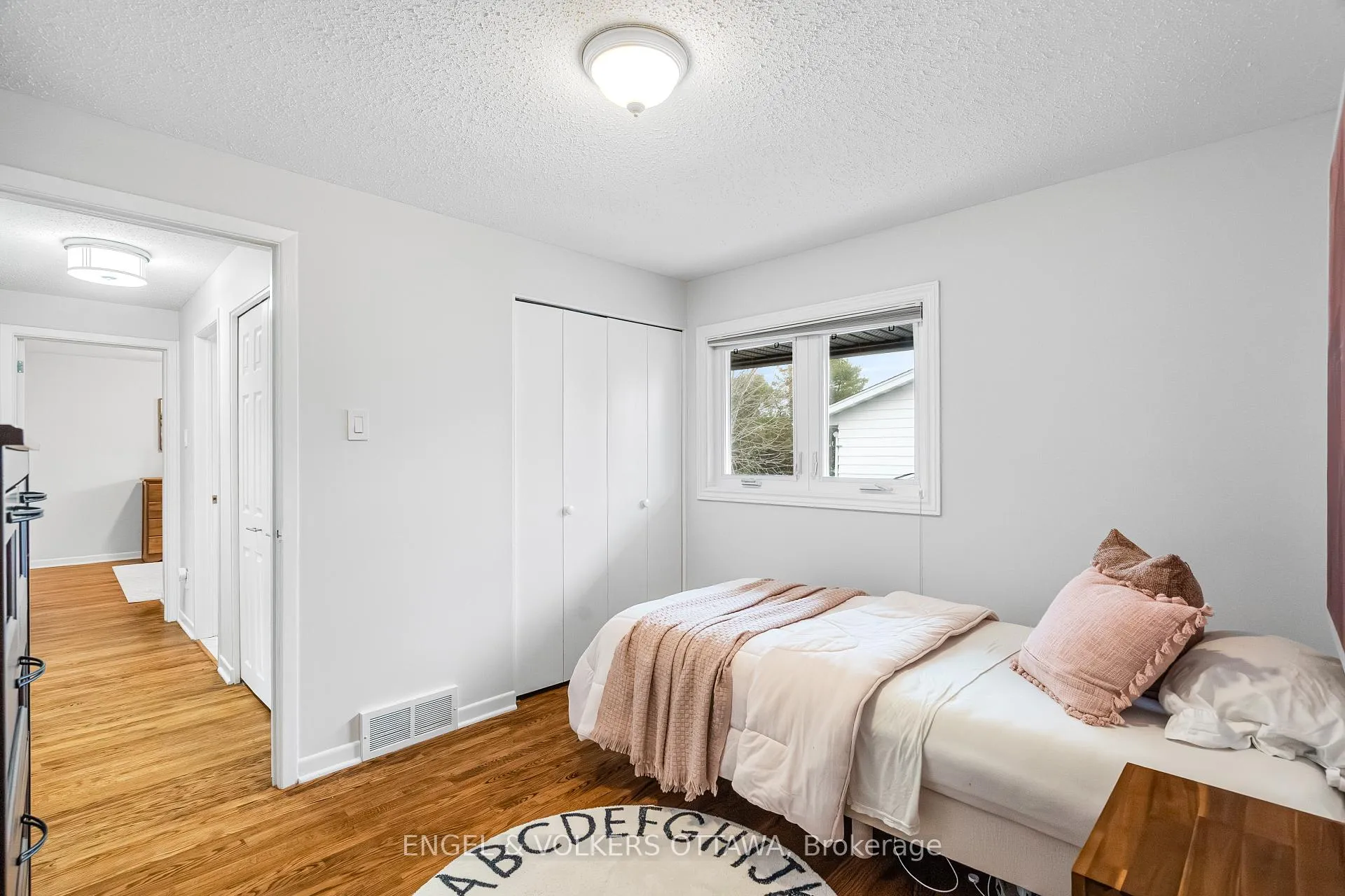 Photo 18 of 2173 Beaumont Road, Ottawa, Playfair Park — HOMEH