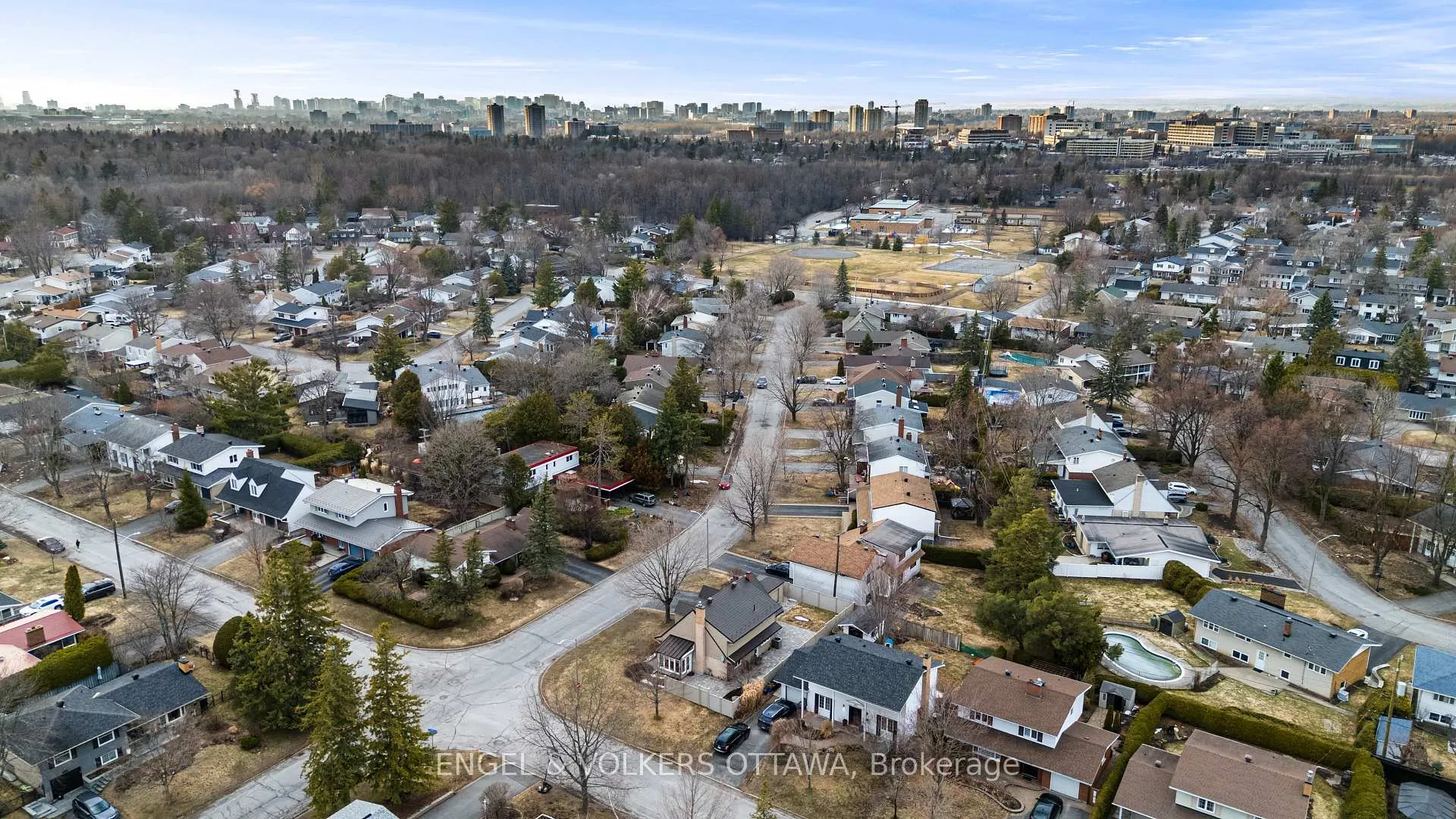Photo 36 of 2173 Beaumont Road, Ottawa, Playfair Park — HOMEH