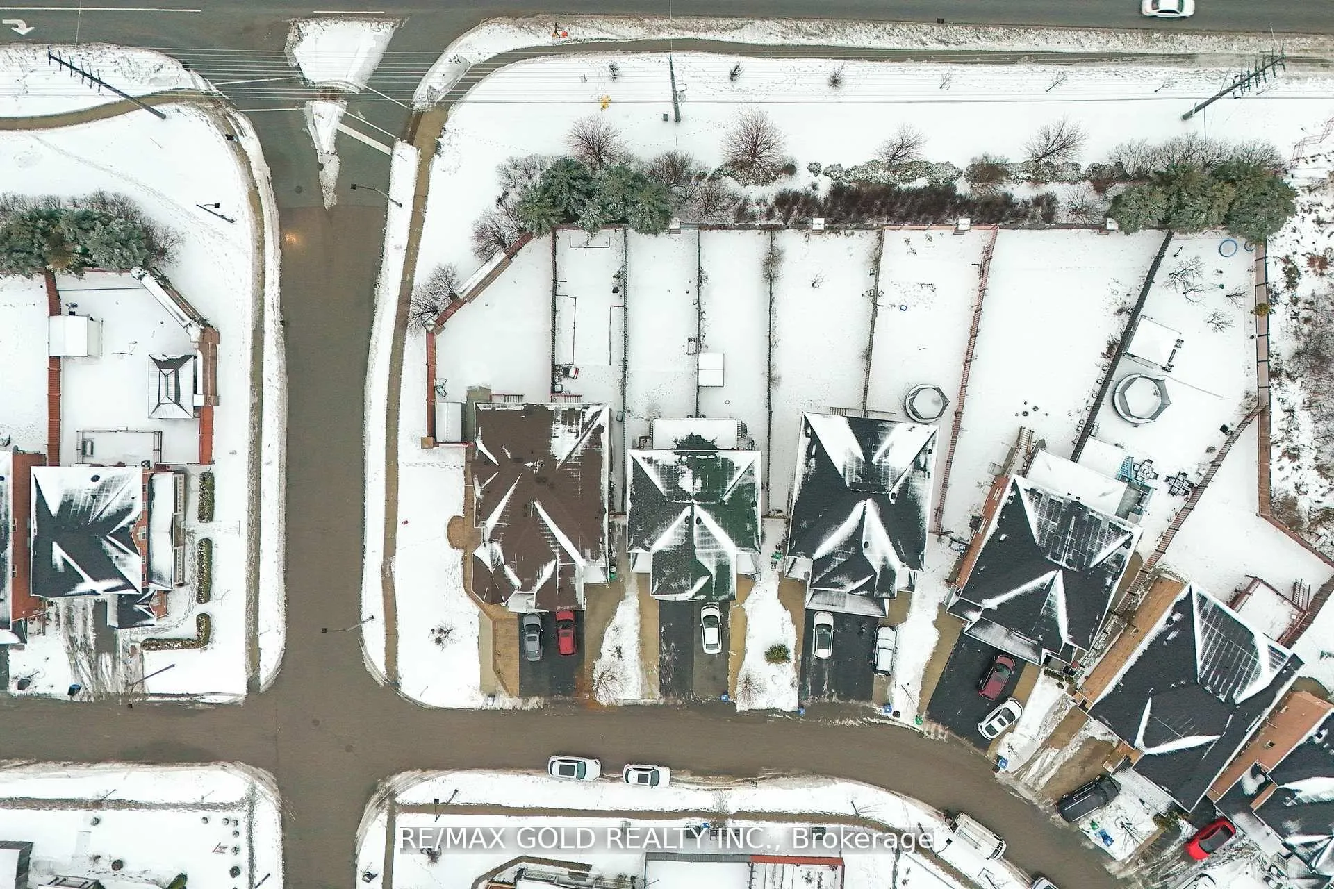 Photo 9 of 61 Bottomwood Street, Brampton, Goreway Drive Corridor — HOMEH