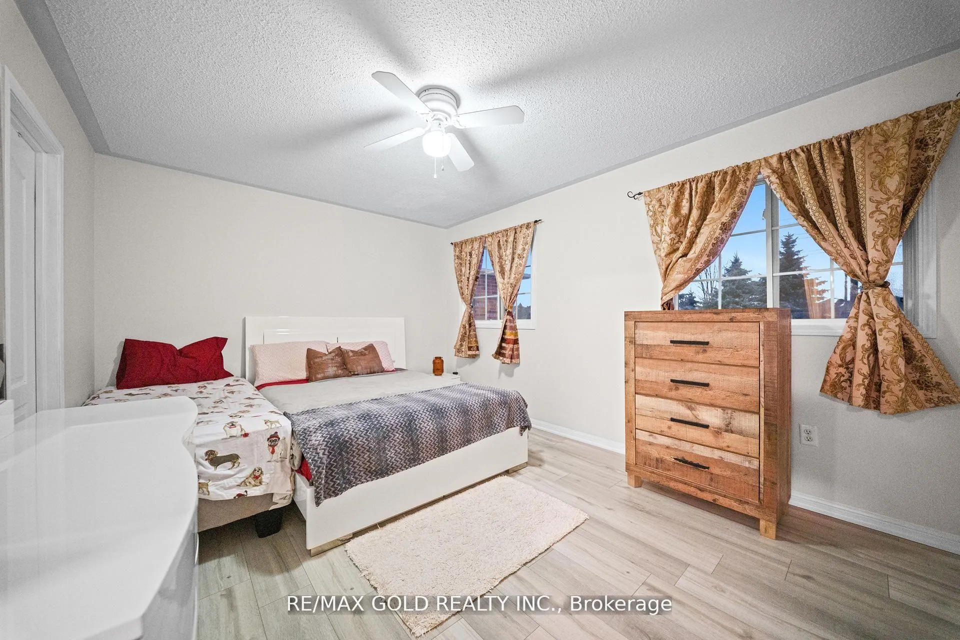 Photo 28 of 61 Bottomwood Street, Brampton, Goreway Drive Corridor — HOMEH